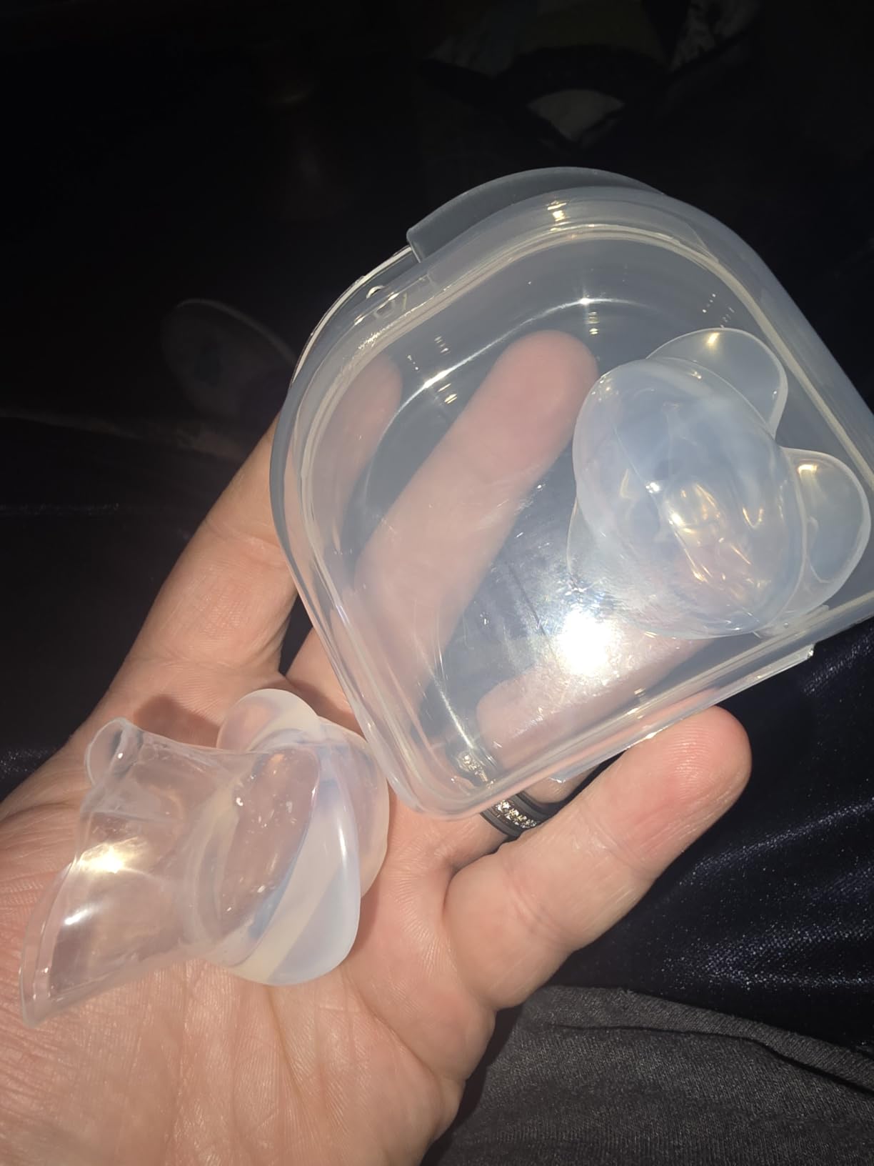 Tongue Stabilizing Device Mouthpiece - Reusable BPA-Free Tongue Retainer for Quiet Restful Sleep, Soft Silicone Anti-Snoring Device customer photo 1