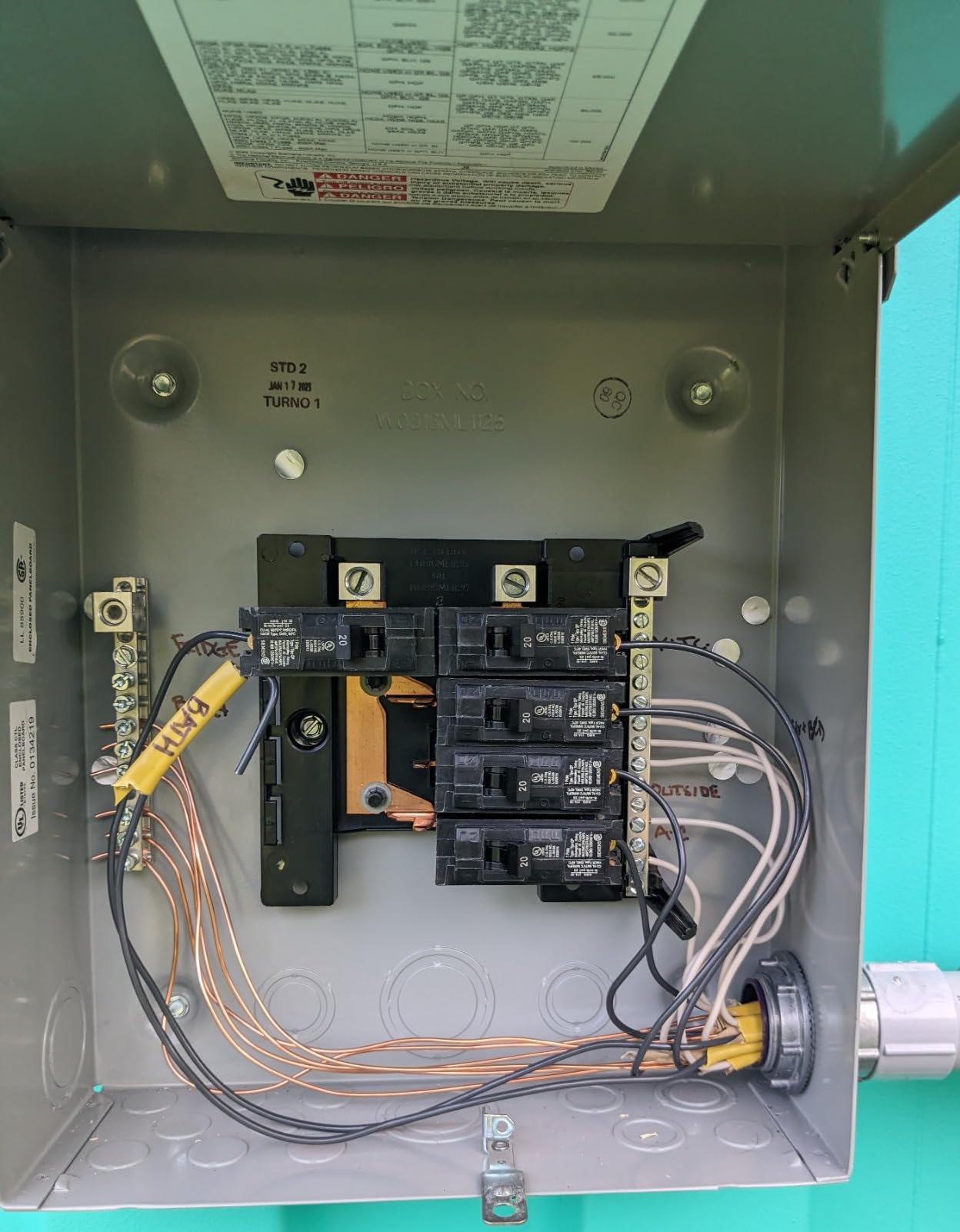 Siemens W0816ML1125CU 125 amp, 8 Space, 16 Circuit, Outdoor Center Load Center, Gray customer photo 1