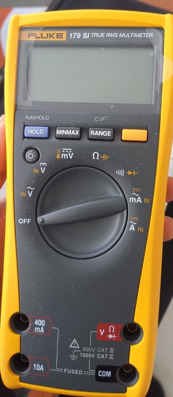 Fluke 179 True-RMS Multimeter with Backlight and Built-In Thermometer, Measures AC Current and Voltage, Frequency, Capacitance, Resistance, Continuity and Diode customer photo 2