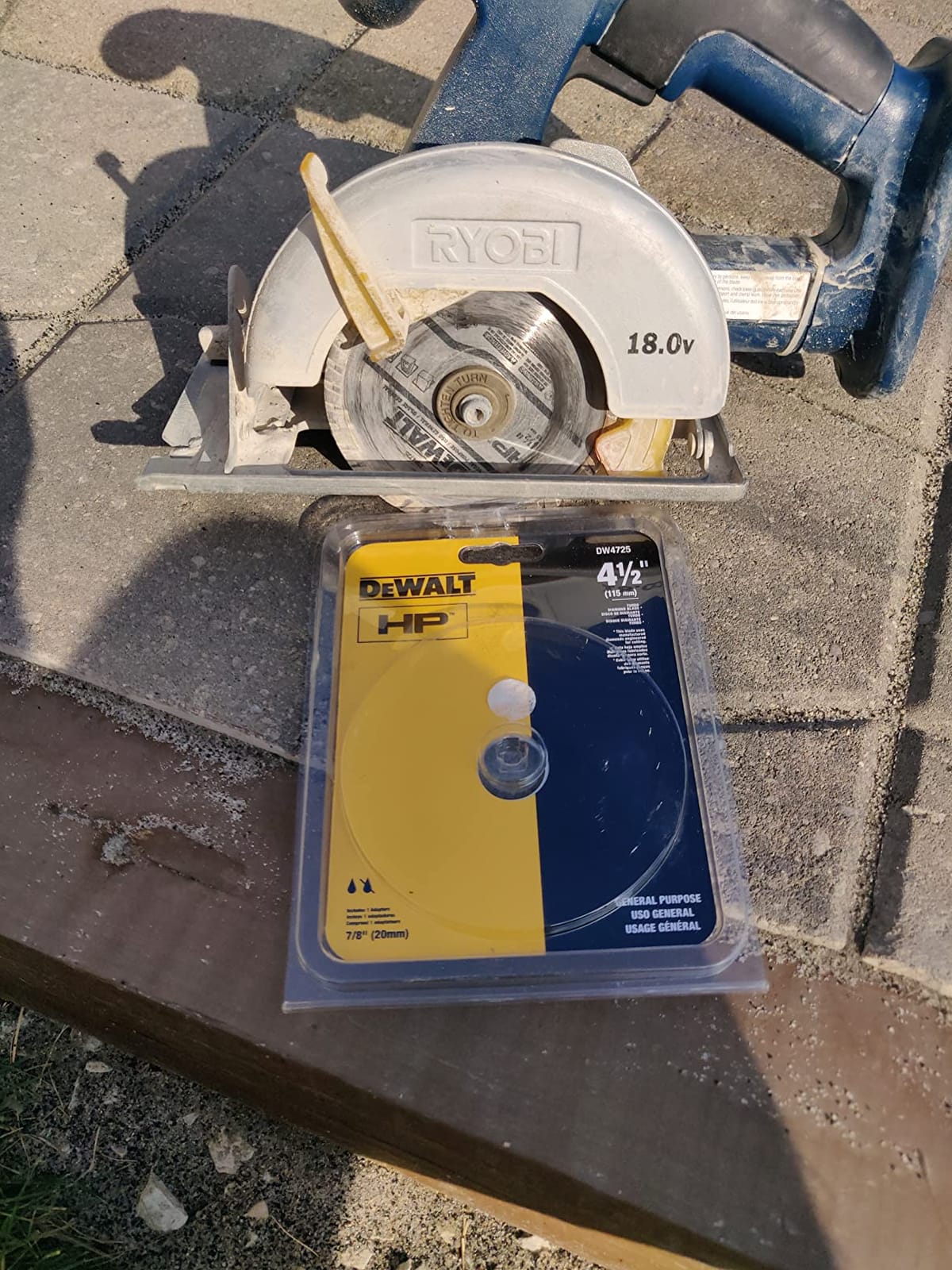 DEWALT Diamond Blade for Masonry, Dry Cutting, Continuous Rim, 7/8-Inch Arbor, 4-1/2-Inch (DW4725) customer photo 2