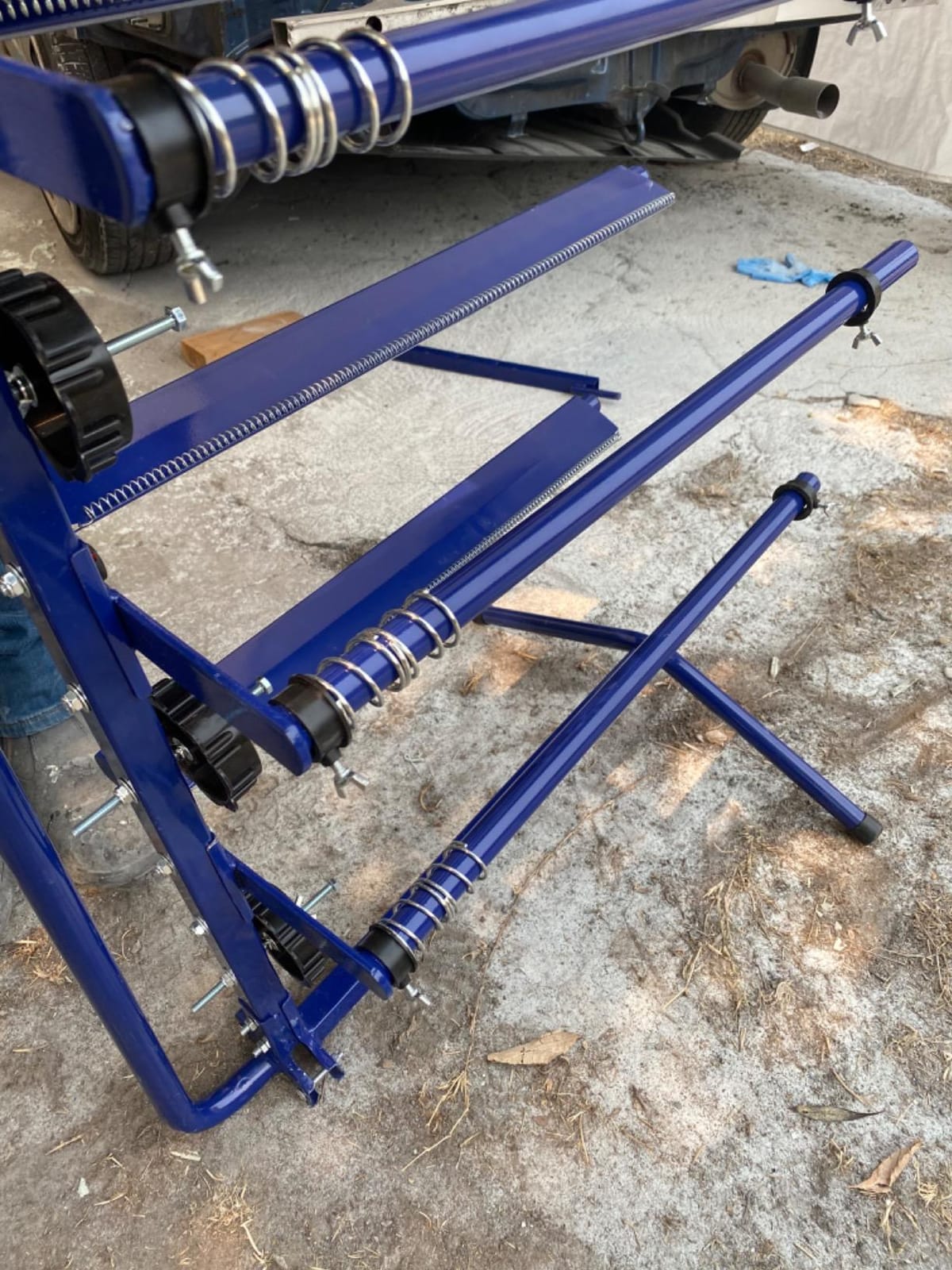 Astro Pneumatic Tool ASMS2 Masking Station - Tree Type customer photo 2