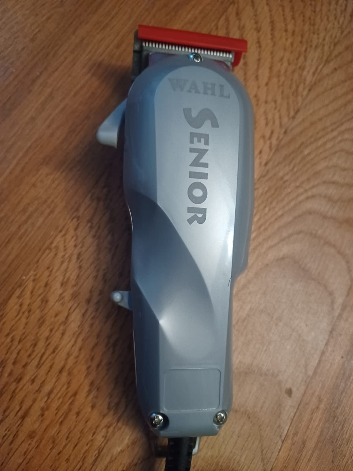 Wahl Professional Senior Clipper, V9000 Motor, Corded Heavy-Duty Design for Tapering, Fading, and Blending customer photo 1