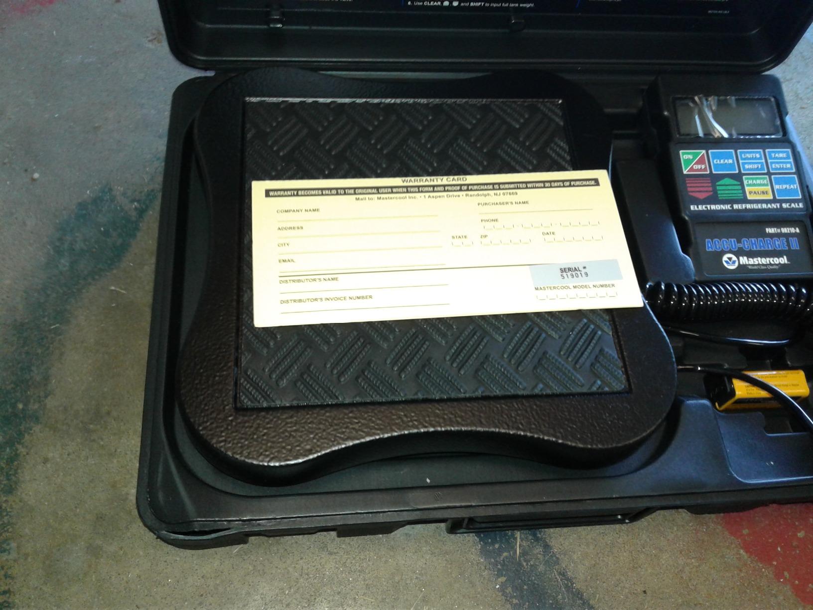 Mastercool 98210-A Electronic Refrigerant Scale, Black customer photo 1