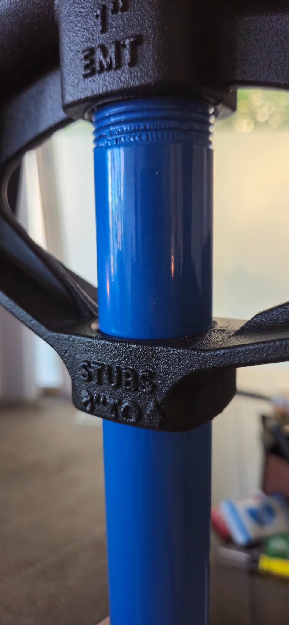 IDEAL Electrical 74-028 Conduit Iron Bender 1-inch EMT, 3.25-inch Rigid | Compatible with 1 in. rigid & IMC PVC conduit, raised markings, serrated step, blue enamel handle customer photo 2