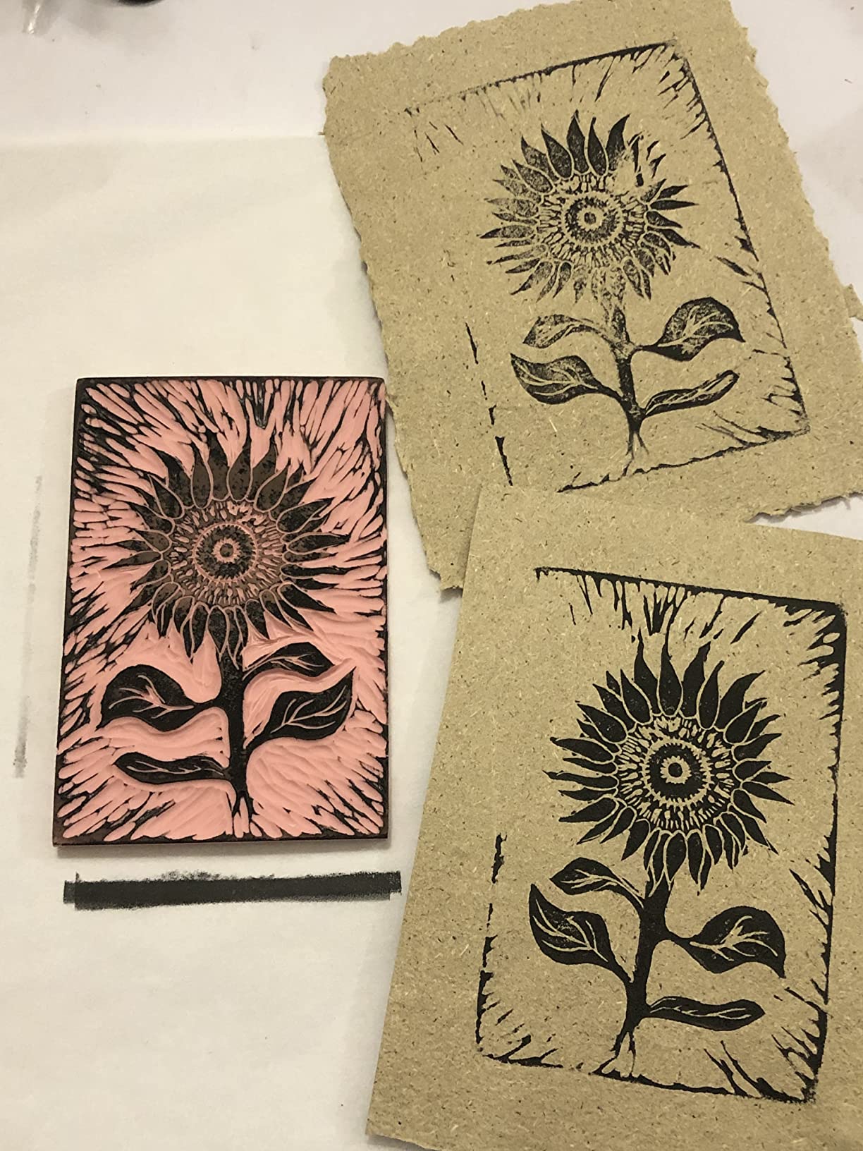 Speedball Deluxe Block Printing Kit - Includes Inks, Brayer, Bench Hook, Lino Handle and Cutters, Speedy-Carve Block, Mounted Linoleum Block (3472) customer photo 1