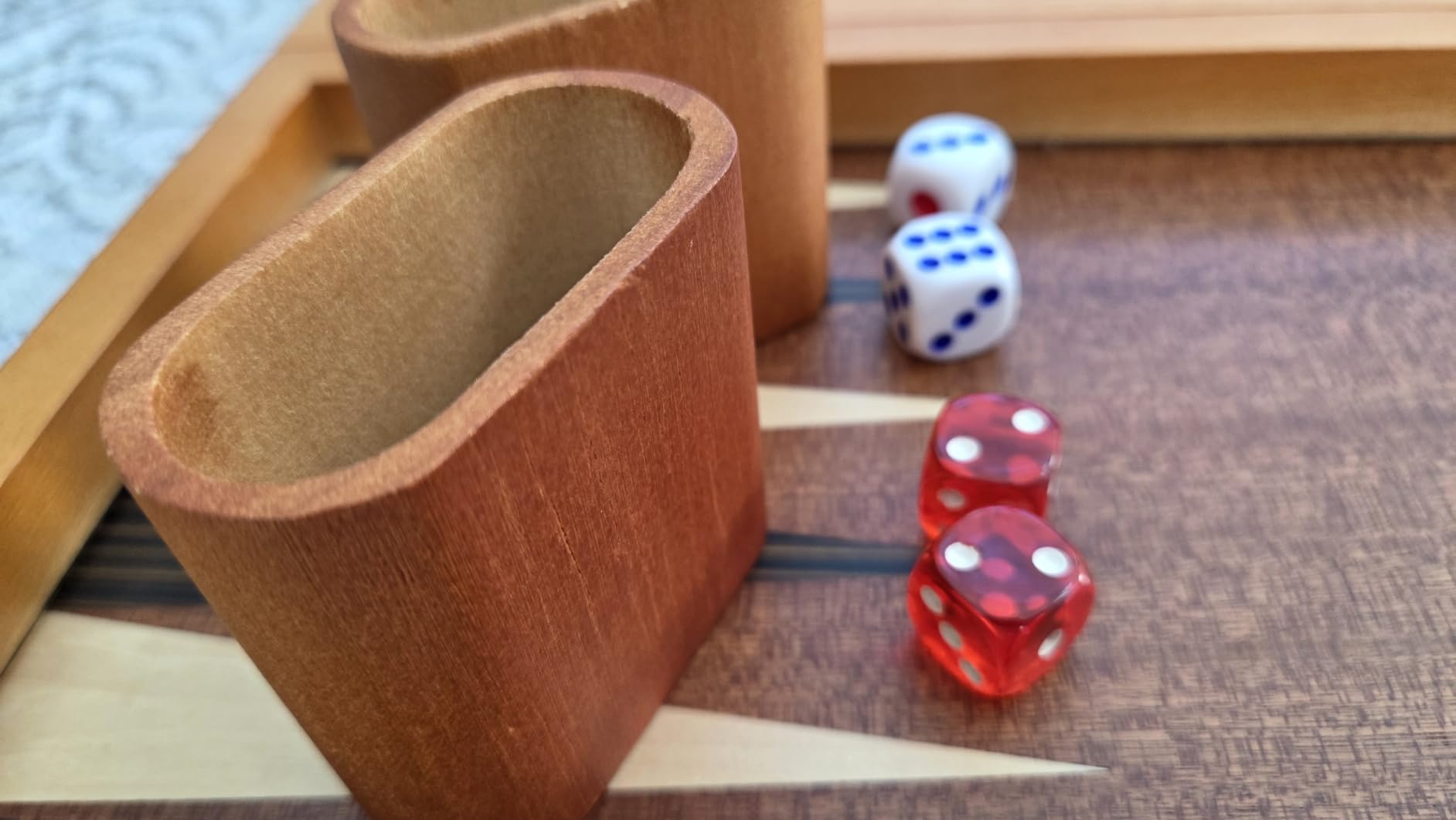Yellow Mountain Imports Wooden Inlaid Backgammon Set, Cascadia - with Acrylic Playing Pieces & Wooden Dice Cups, 17-inch Board customer photo 1