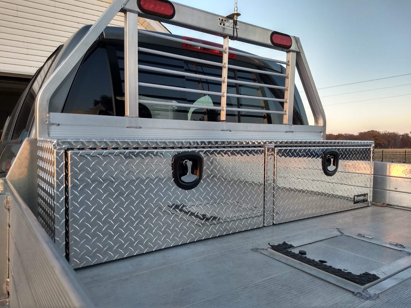 Buyers Products 1701551 Silver Aluminum Diamond Tread Topsider Truck Tool Box, 72x13x16 Inch, Made in USA, Professional Grade, Heavy Duty, Corrosion Resistant, Dual Drop Doors, Compression Latch customer photo 2