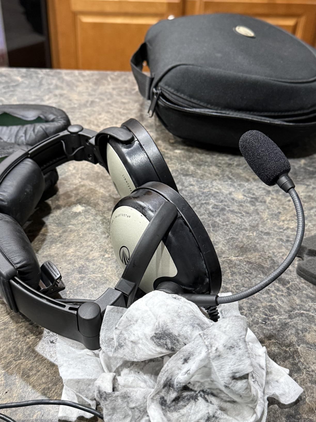 Lightspeed Aviation Sierra ANR Aviation Headset - Premium ANR Pilot Headset - Maximum Noise Canceling & Bluetooth Technology for Exceptional Communication customer photo 1