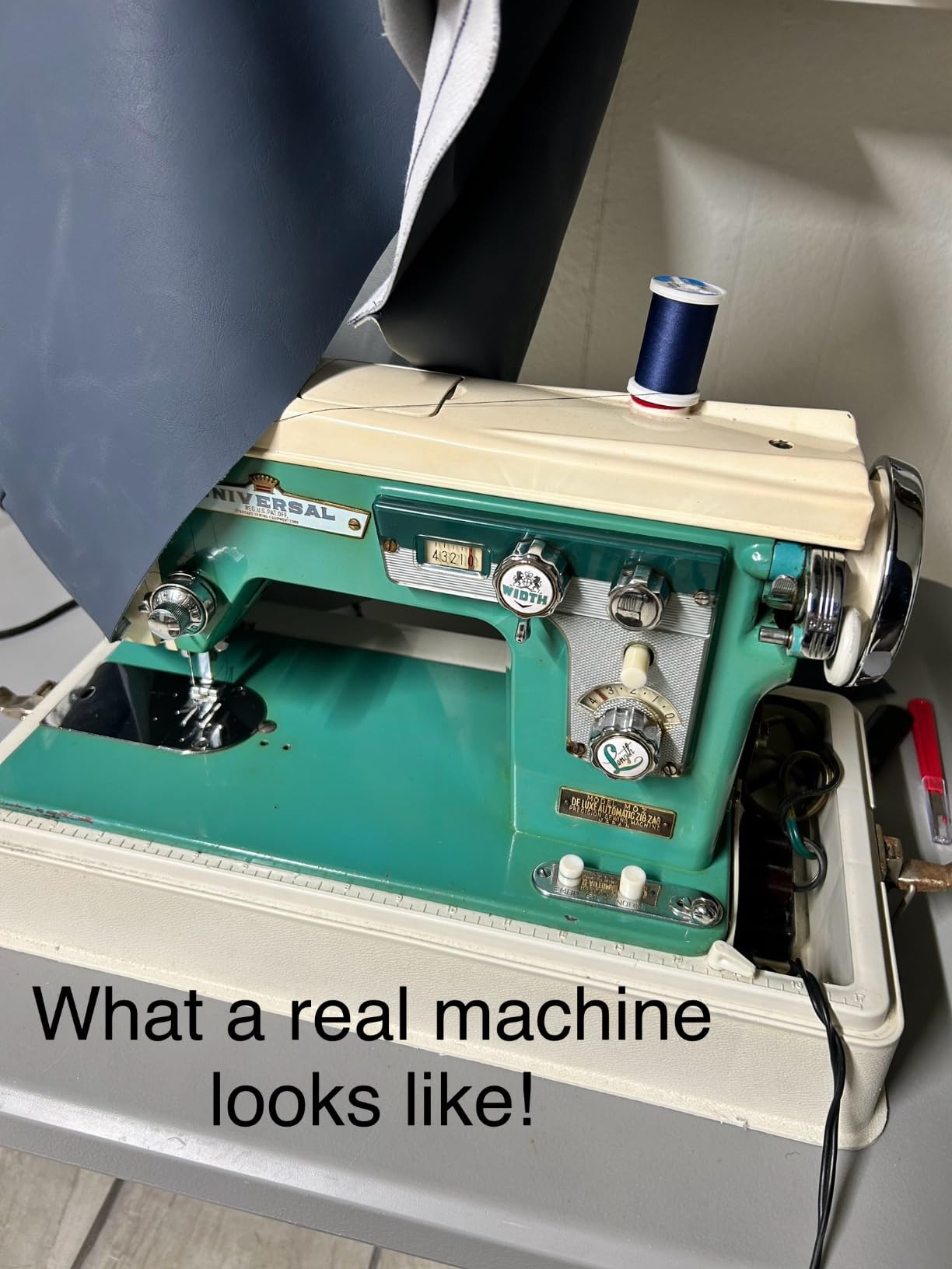 SINGER Heavy Duty 4423 (Grey) High Speed Sewing Machine + Accessories | 23 Built-In Stitches Deliver 97 Stitch Applications | 50% More Power, 1100 Stitches/Min | Metal Frame, 1-Step Buttonhole | 1100 Spm, Heavy-Duty Metal Frame, 1-Step Buttonhole, Built-in Needle Threader customer photo 1