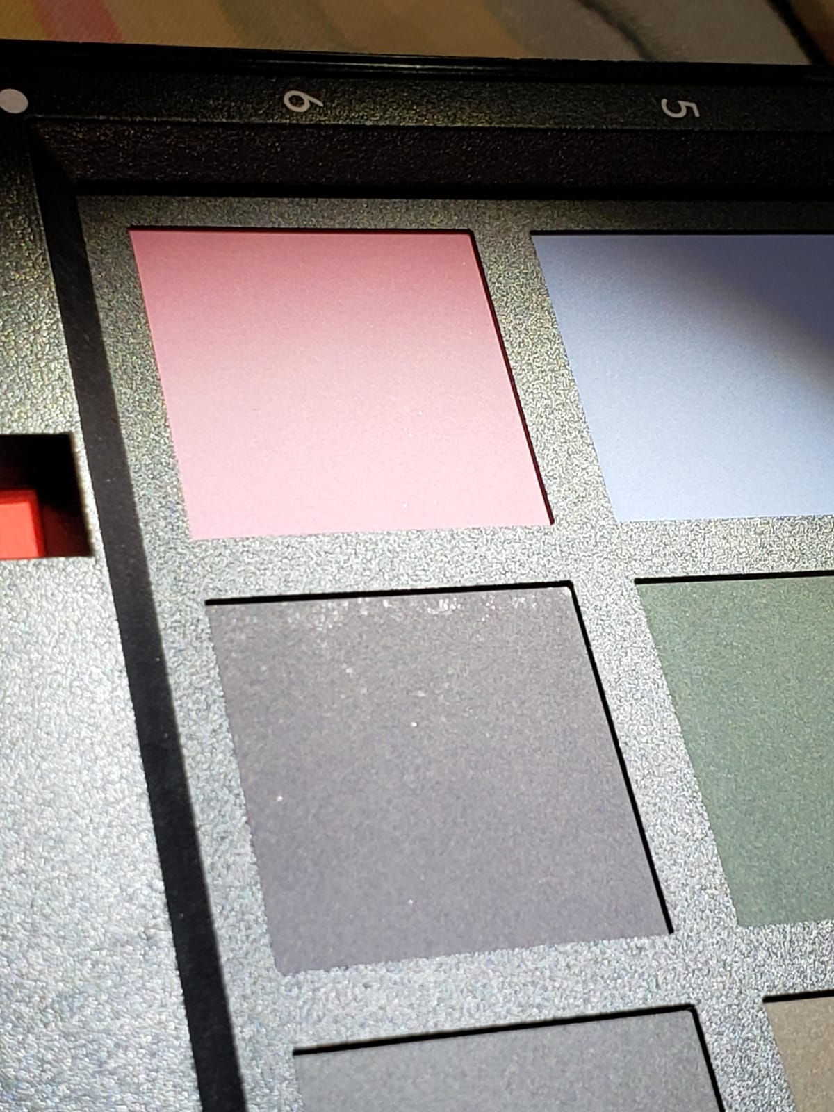 Datacolor Spyder Checkr - Color calibration tool for cameras. Ensure accurate, consistent color with varied cameras/light. Has 48 target colors + grey card for in-camera white balance customer photo 1