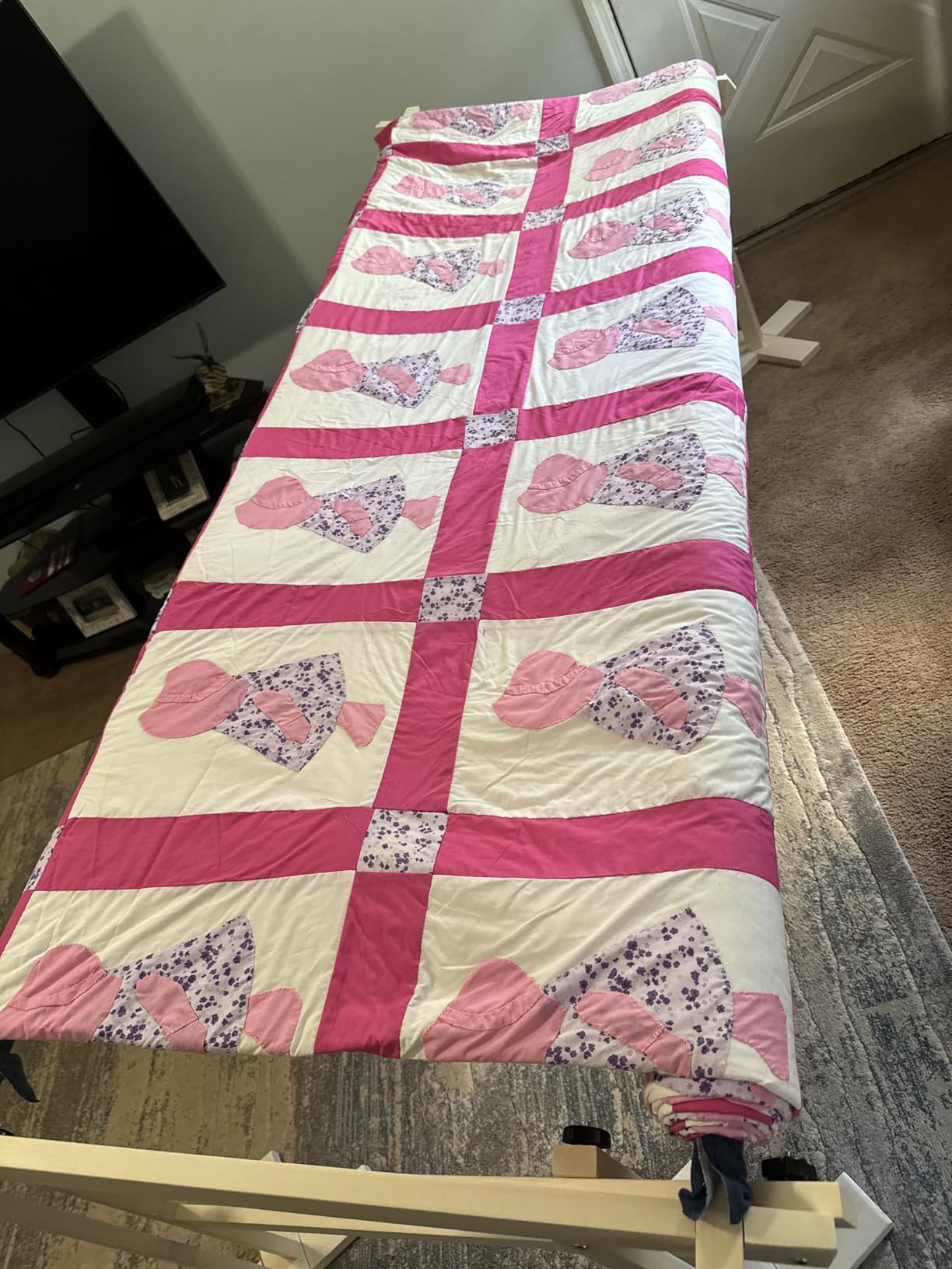 EDMUNDS Frank A. Edmunds American Legacy Full Size Quilt Frame, 5560-G customer photo 2