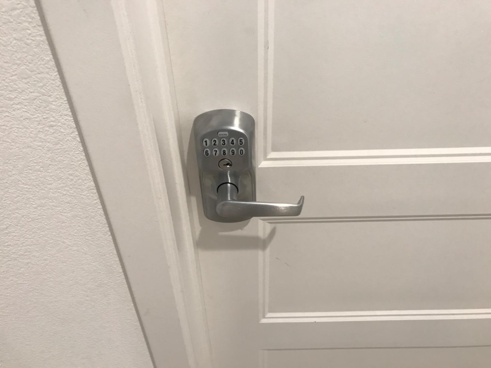 SCHLAGE Brushed Chrome FE595CS V PLY 626 ELA Plymouth Light Commercial Electronic Keypad Lock with Elan Lever (Satin Chrome) customer photo 1