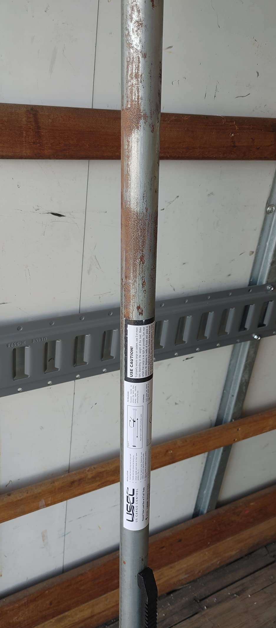 US Cargo Control Adjustable Load Lock Bar for Semi Trailers, 88.98