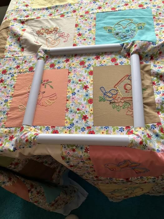 Dritz 3128 Quilt-N-Go Quilter's Lap Frame, 14 x 14-Inch, White | Quilt on the Go, Lap Method Quilting, Easy to Assemble and Disassemble customer photo 2