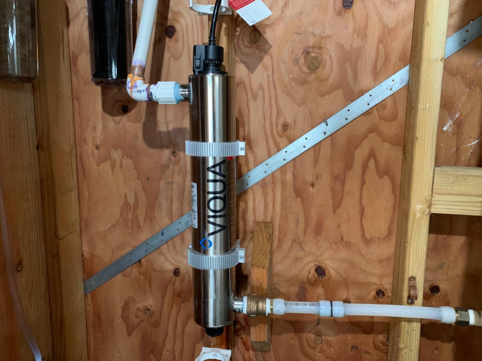 VIQUA VH410 Whole-Home UV Water System, 18 GPM, 3/4-1 Inch NPT, 100-240V, Compact point-of-entry system supports up to 18 GPM for larger homes, with a stainless steel chamber and lamp timer customer photo 1
