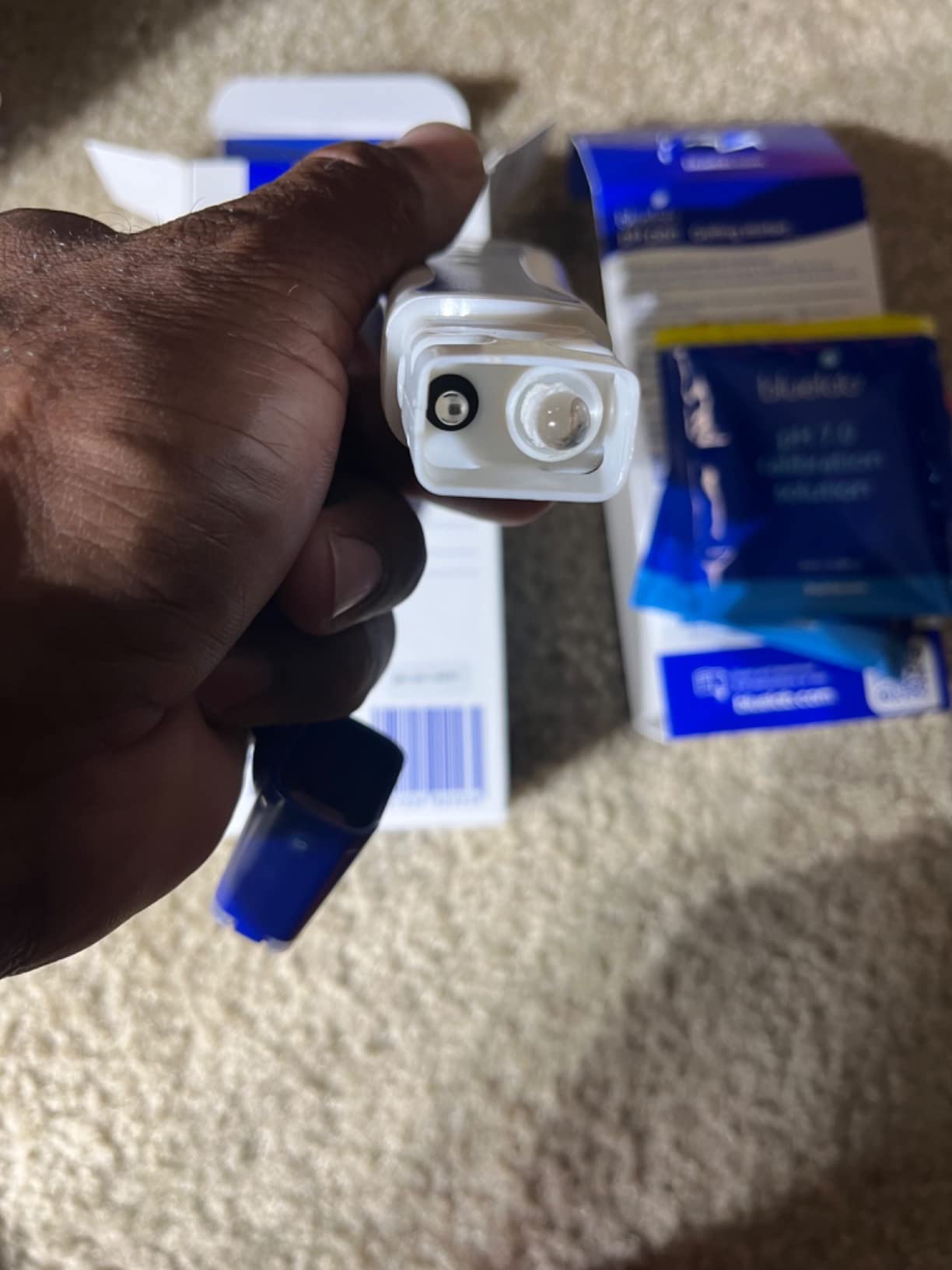 Bluelab pH Pen - +/- 0.1 pH Accurate, Durable Double Junction Probe, Waterproof and Floats, Auto Temperature Compensation, Easy Calibration - Made in NZ customer photo 2