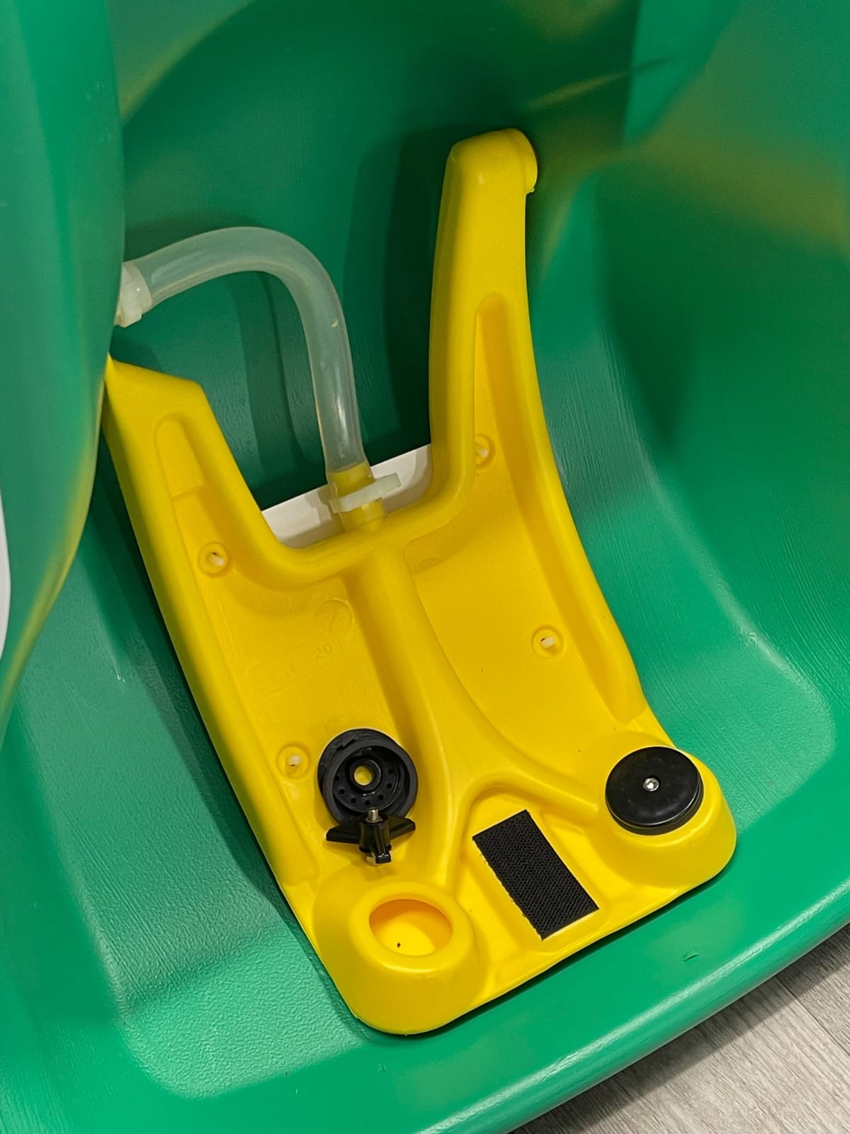 Sellstrom Eye Wash Station - Portable Emergency Washing - First Aid Equipment for Worksite - Meets ANSI Requirements customer photo 1