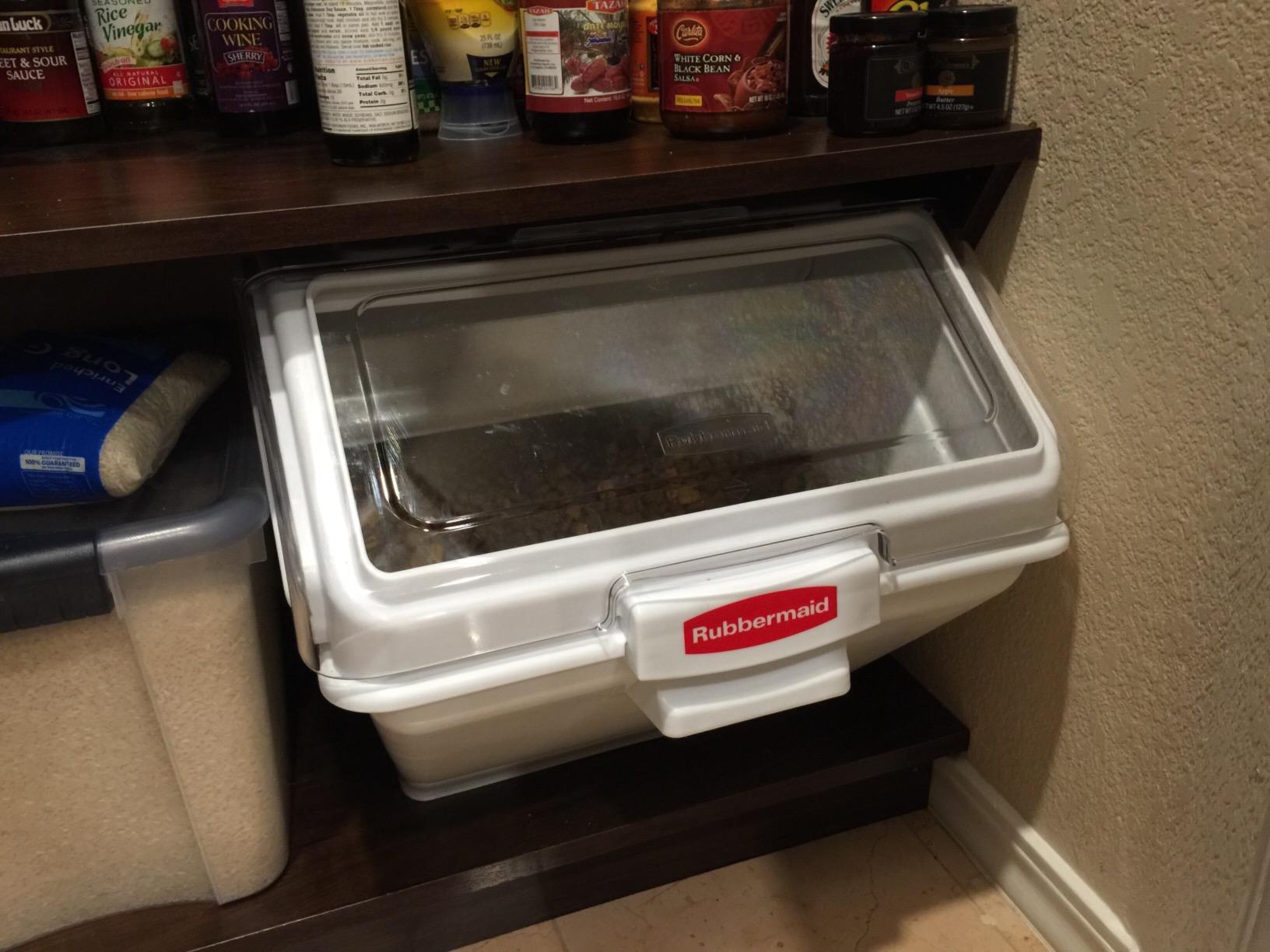 Rubbermaid Commercial Products ProSave Shelf Food Ingredient Bin with Scoop 40-Cup White Kitchen Food Storage Sugar/Grains/Rice/Baking Supplies customer photo 1