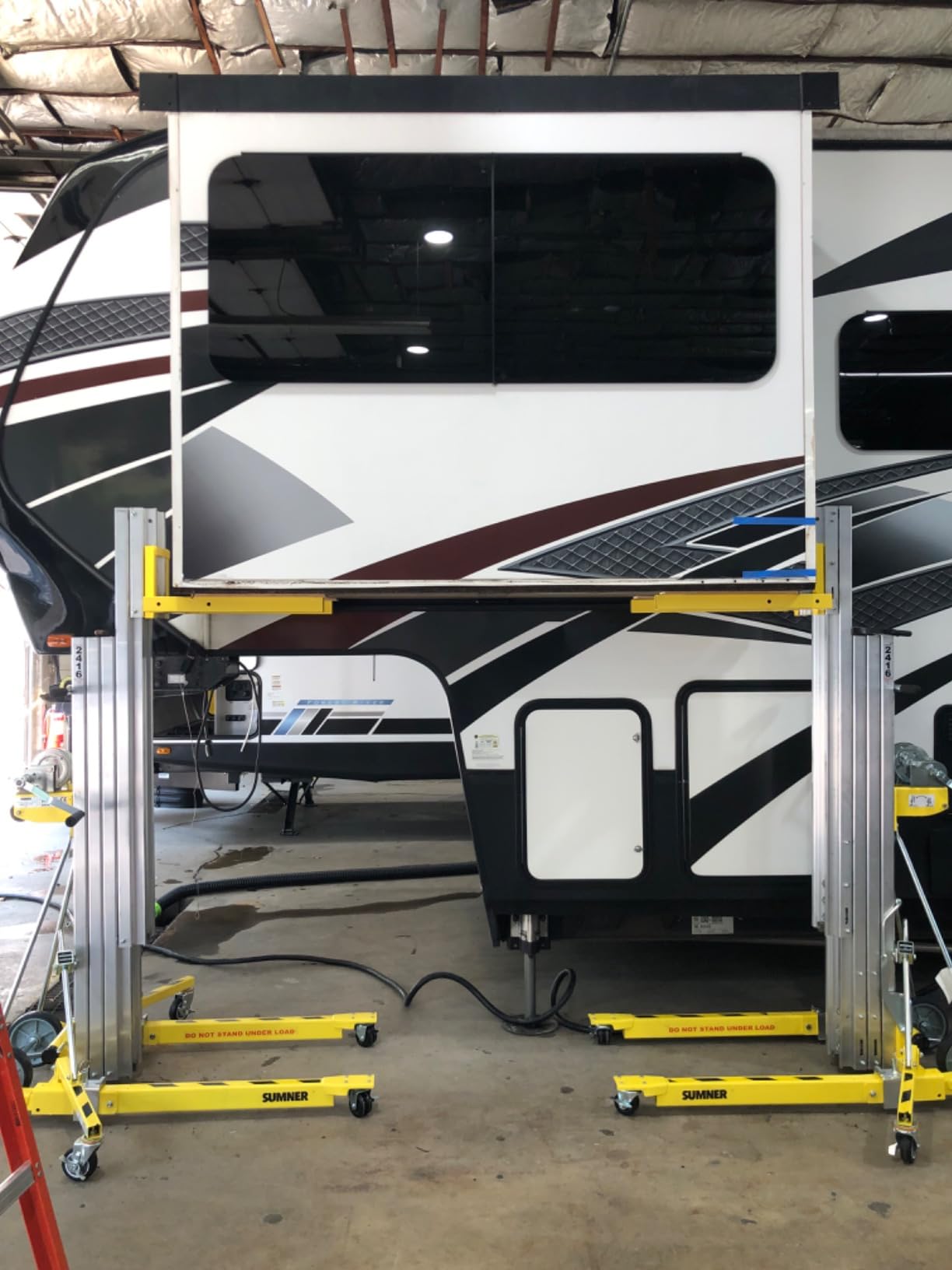 2416 Contractor Lift (16'/450lbs.) customer photo 1
