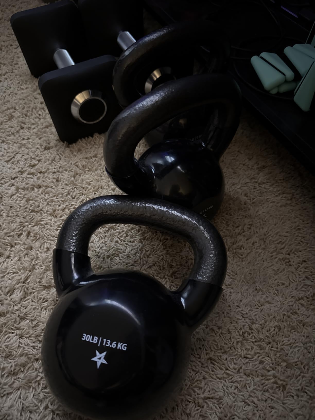 Yes4All Kettlebell, Vinyl Coated Kettlebell Cast Iron Sets with Stable Flat Bottom for Full Body Workout, Push up, Grip Strength Training & Weights Exercises customer photo 1
