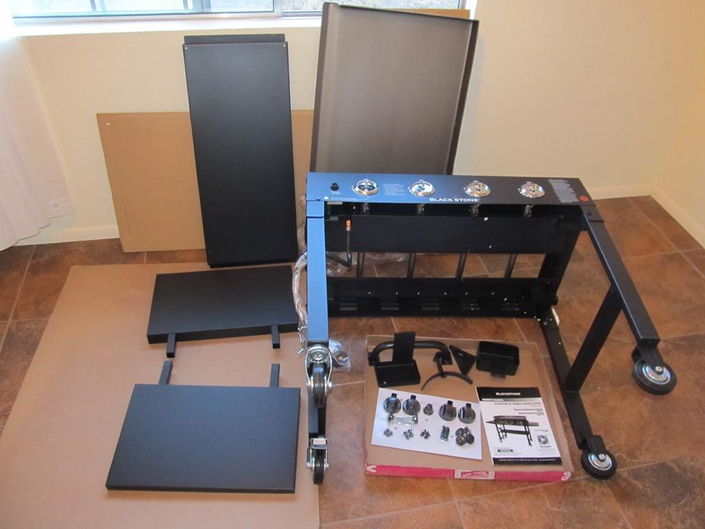 Blackstone 36 Inch 4 Burner 60,000 BTU Portable Steel Griddle Cooking Station with Foldable Legs, Grease Pan, and Storage Rack, Black customer photo 2