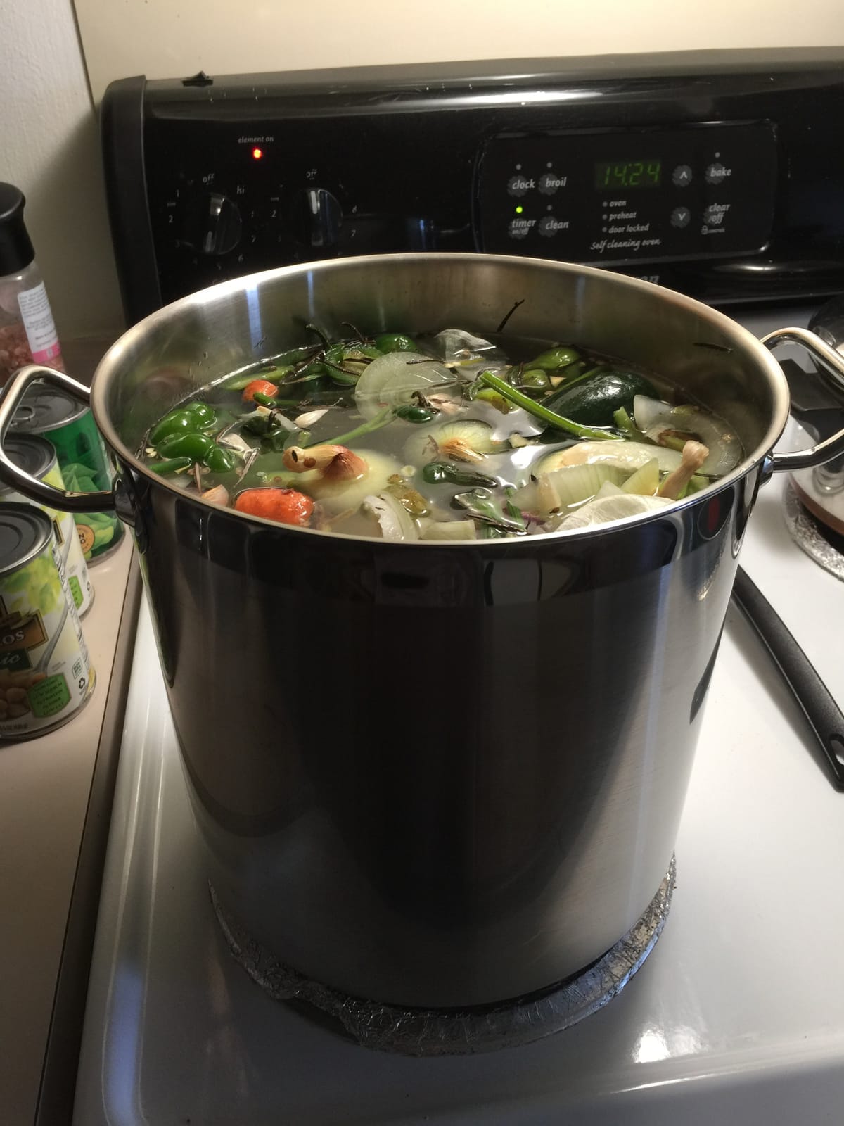Cooks Standard Professional 20 Quart Stainless Steel Stock Pot with Lid | Large Cooking Pasta Soup, induction Cookware for Canning, Oven Safe, Dishwasher Safe customer photo 1