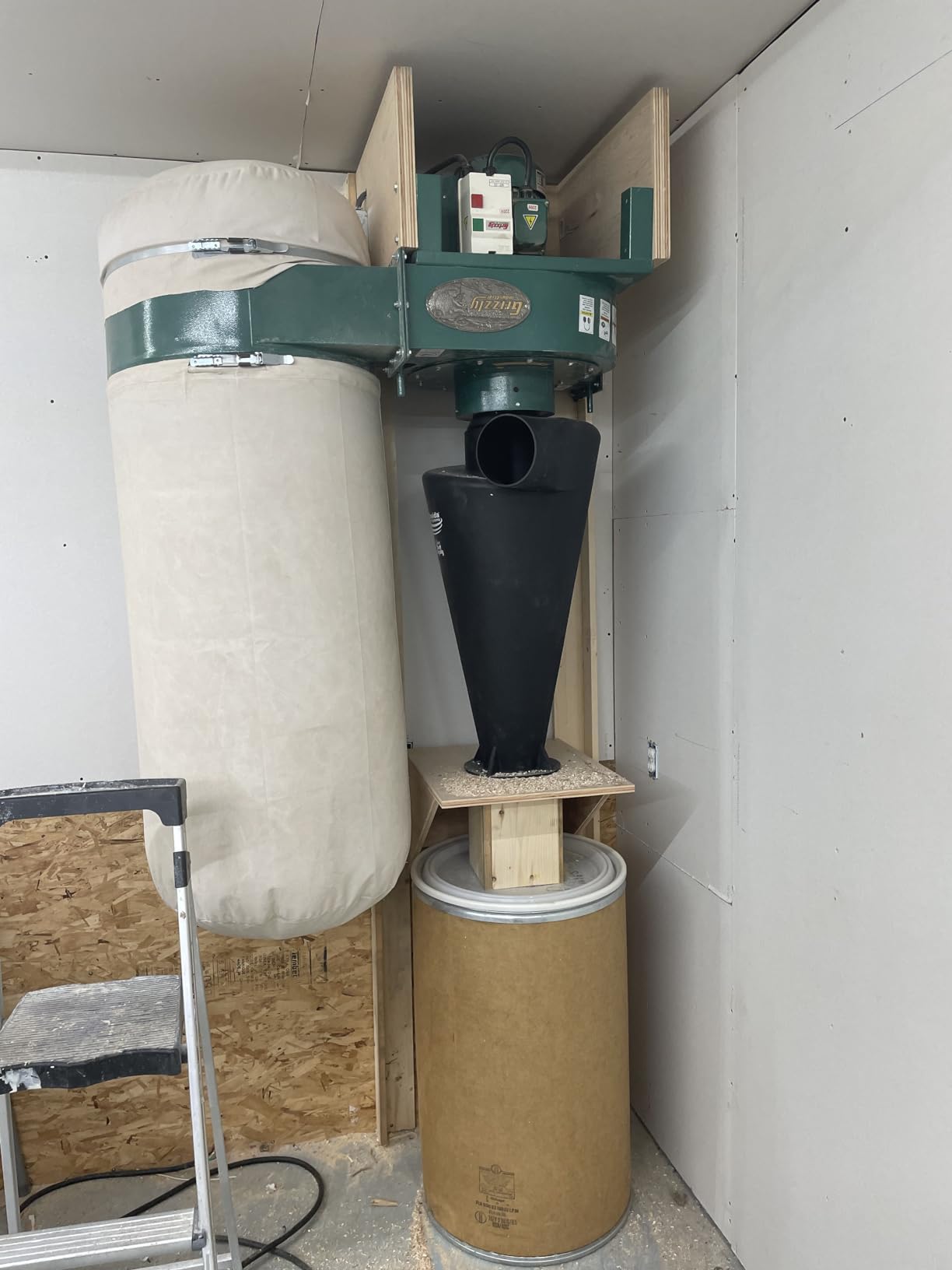 Oneida Air Systems Super Dust Deputy XL 6 Inch Lightweight DIY Cyclone Attachment for 3 to 5HP Single Stage Dust Collector, Accessory Only, Black customer photo 1