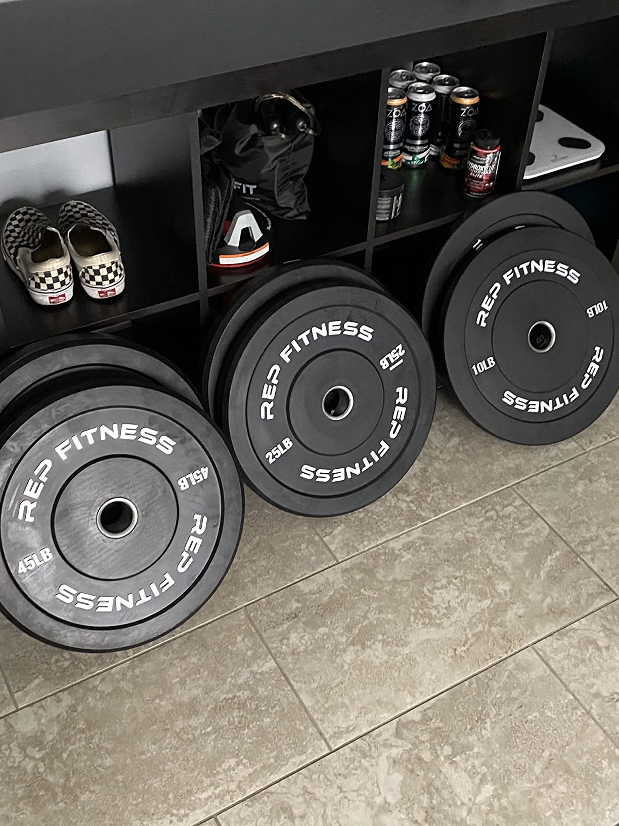 REP Fitness Rubber Bumper Plates, 5Lb to 370 lb Set Pairs, Olympic Standard Weights, Shock Absorbing Low Bounce Design, For Home Gyms, Fitness Centers, Strength Workouts, Barbell Use customer photo 1