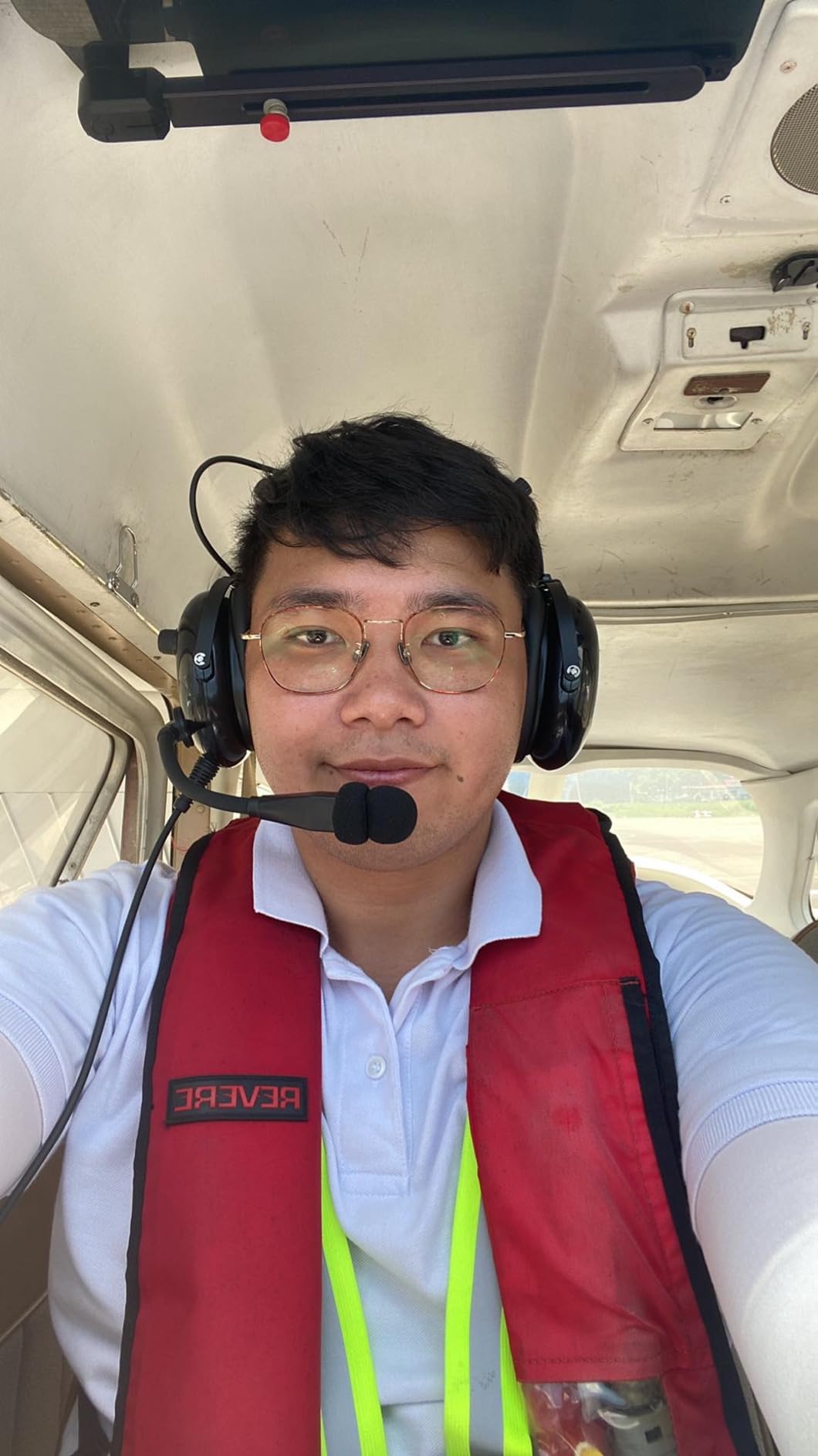 Rugged. Air RA200 Aviation Headset for Student Pilots & Flight Schools | Features Clear Hear Speakers, Noise Canceling Microphone, Foam Ear Seals, Custom Fit Headband, and Headset Bag customer photo 1