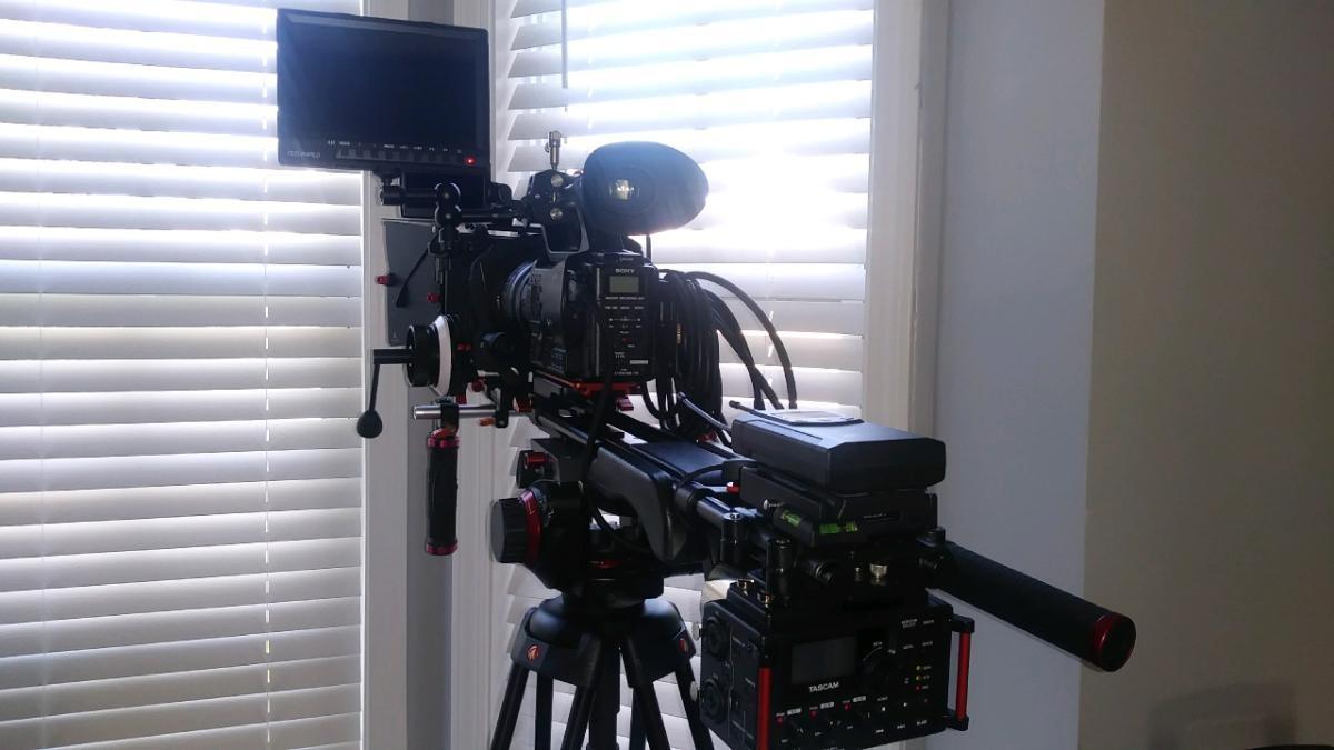 HS-2 Follow Focus with Hard Stops for Camera & Shoulder Rigs. 15mm Rod Quick Release Clamp. 0.8 Pitch Gear, 43 Teeth. Gear Belt Fits 46 to 110mm Lenses. Speed Crank Included (HS-2) customer photo 2