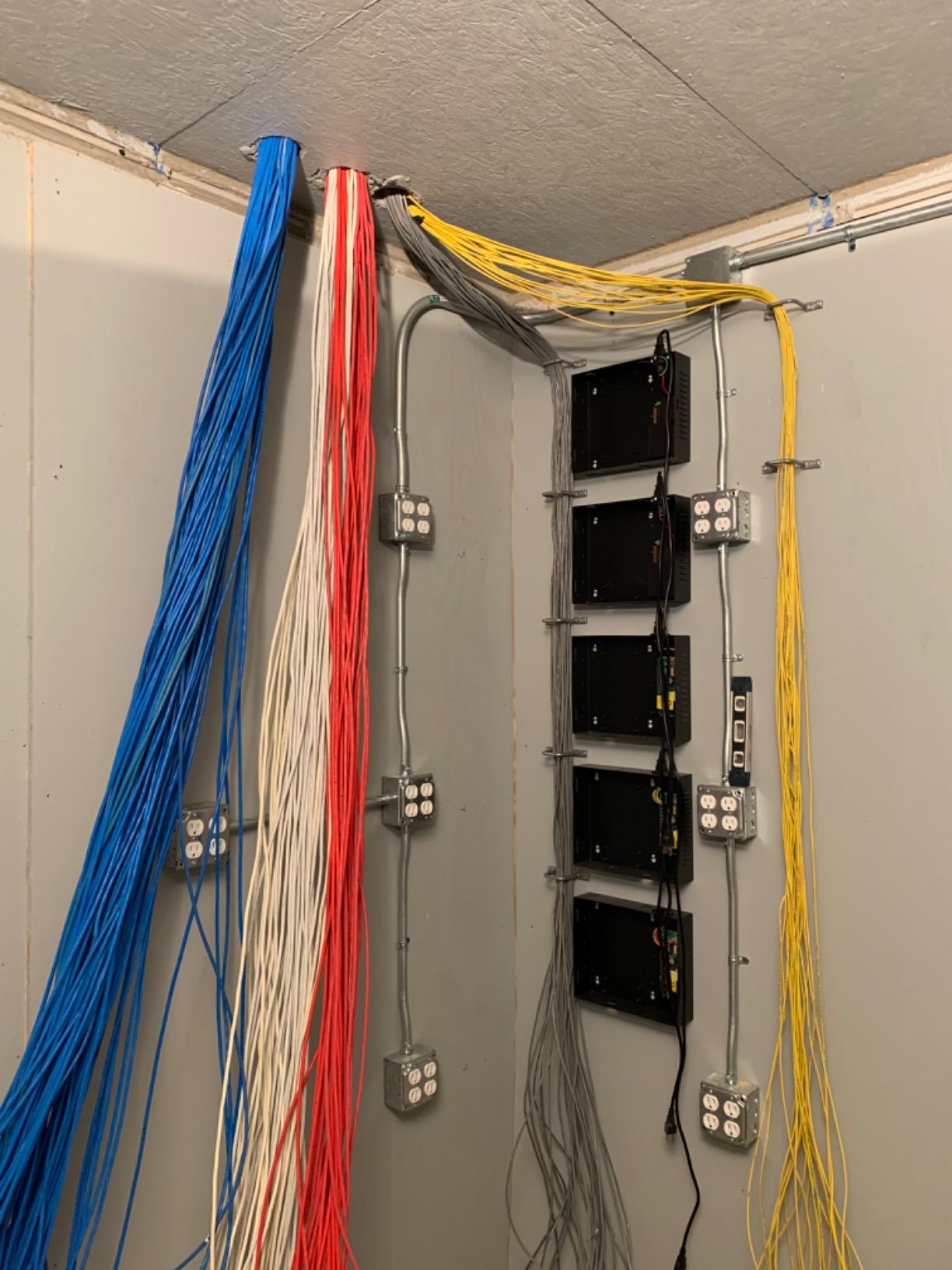 Professional 4 Doors TCP/IP Network Wiegand 26/34 bit Access Control Board Panel Access Controller customer photo 2