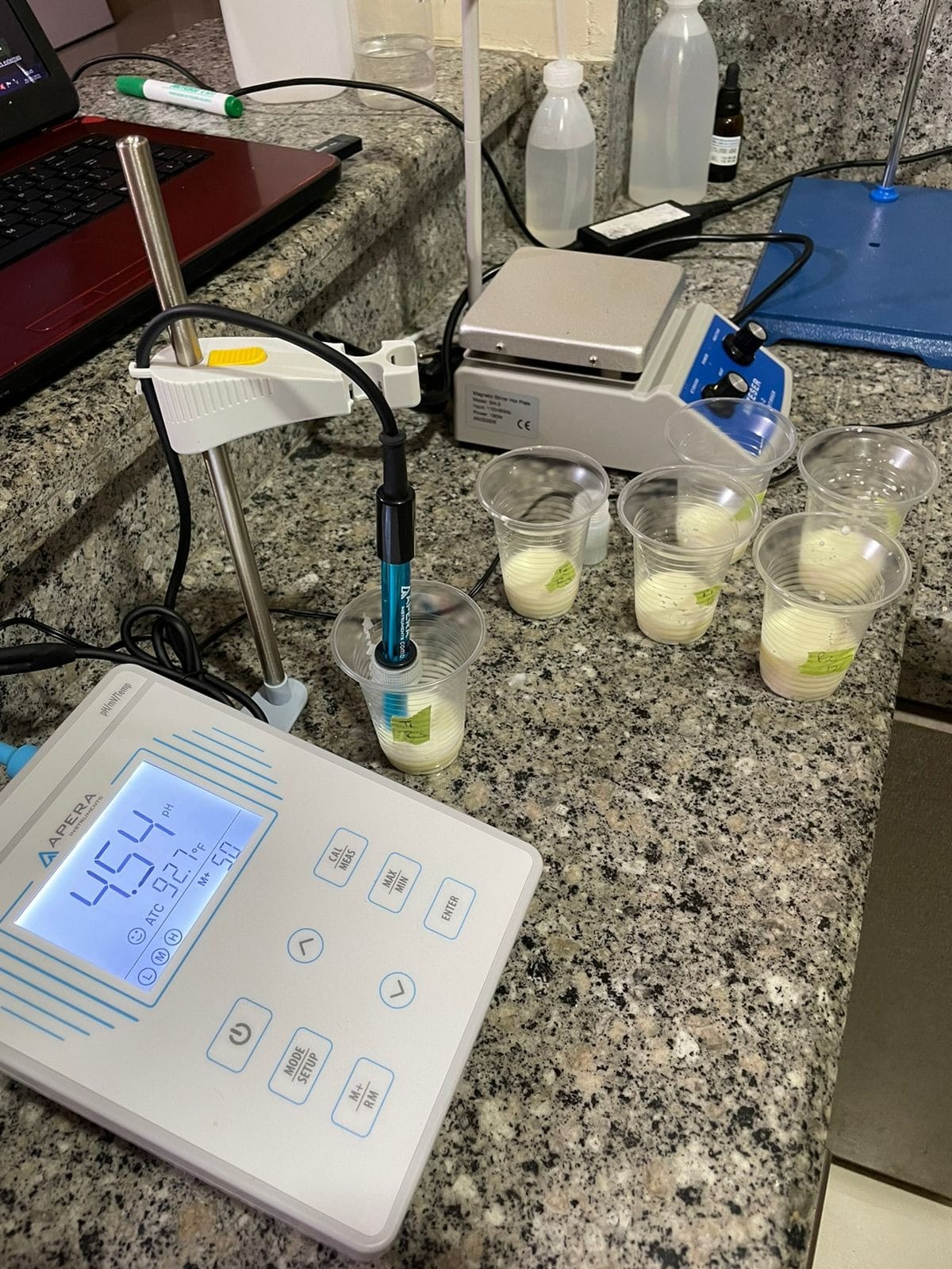 Apera Instruments AI501 PH700 Benchtop Lab pH Meter, 0.01 pH Accuracy, 1-3 Points Auto Calibration, 3-in-1 pH/Temp. Electrode customer photo 1