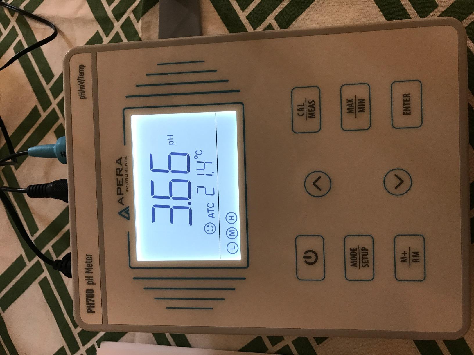 Apera Instruments AI501 PH700 Benchtop Lab pH Meter, 0.01 pH Accuracy, 1-3 Points Auto Calibration, 3-in-1 pH/Temp. Electrode customer photo 2