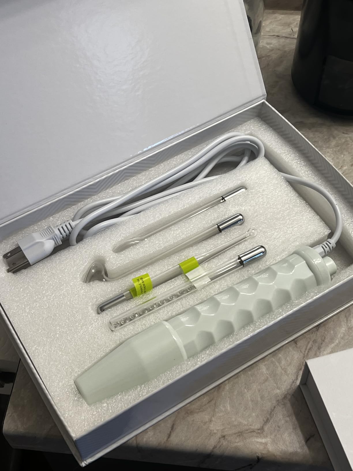 Pure Daily Care NuDerma Handheld Skin Therapy Wand Machine w/Neon - Anti-Aging - Skin Tightening - Wrinkle Reducing - Dark Circles - Clarifying - Hair & Scalp Stimulator customer photo 1