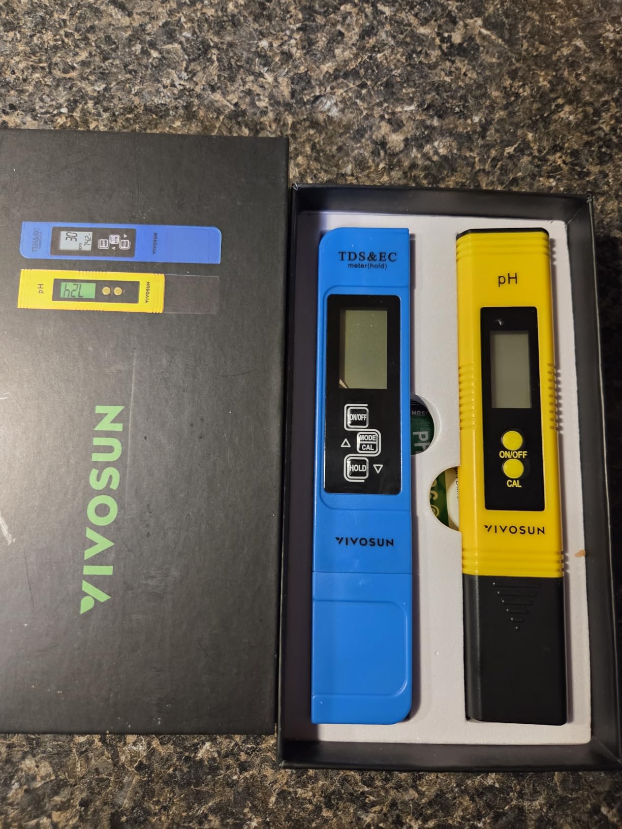 VIVOSUN Digital pH and TDS Meter Kits, 0.01pH High Accuracy Pen Type pH Meter +/- 2% Readout Accuracy 3-in-1 TDS EC Temperature Meter for Hydroponics, Pool and Aquarium, Yellow Blue, UL Certified customer photo 1