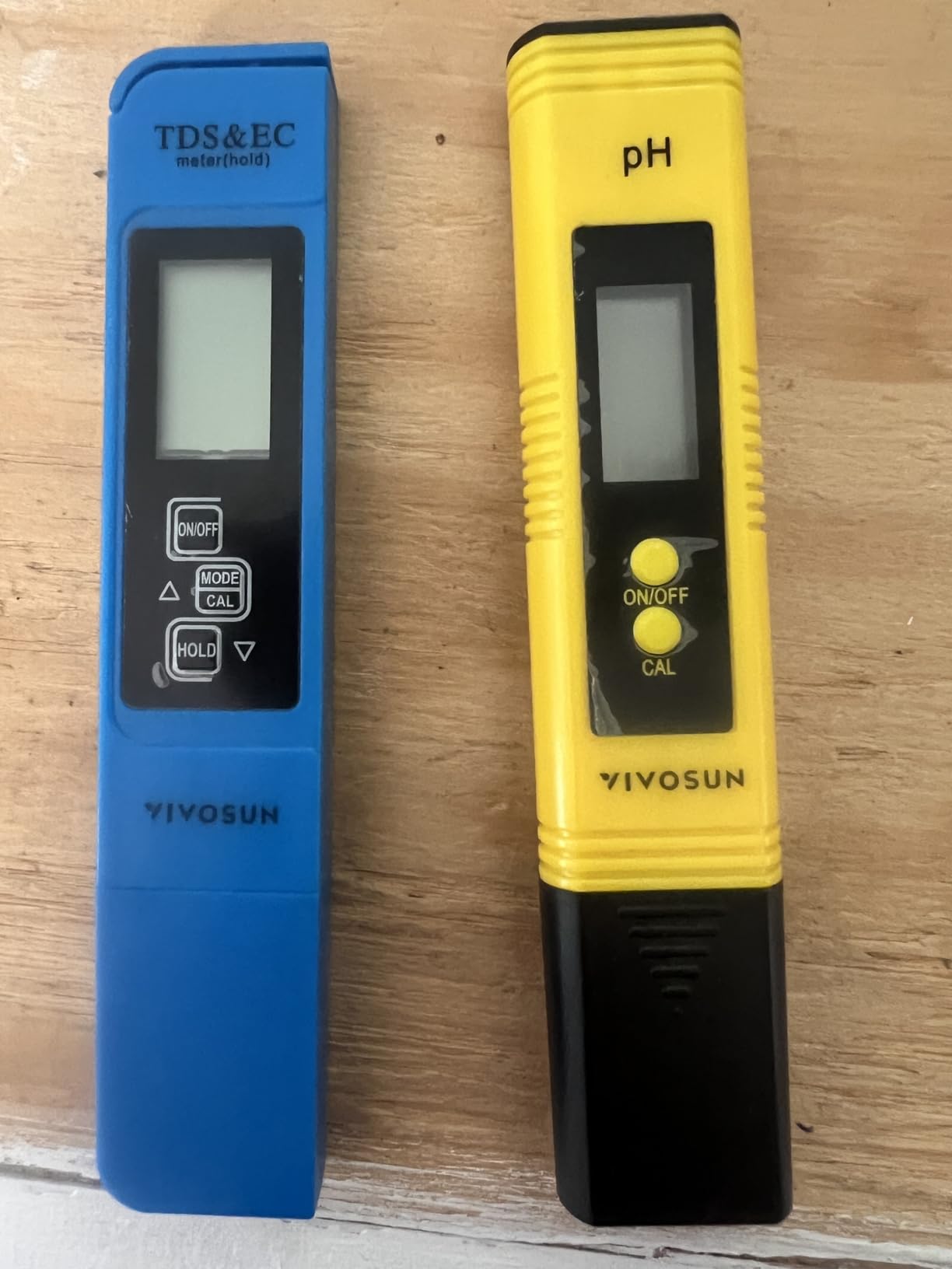 VIVOSUN Digital pH and TDS Meter Kits, 0.01pH High Accuracy Pen Type pH Meter +/- 2% Readout Accuracy 3-in-1 TDS EC Temperature Meter for Hydroponics, Pool and Aquarium, Yellow Blue, UL Certified customer photo 2