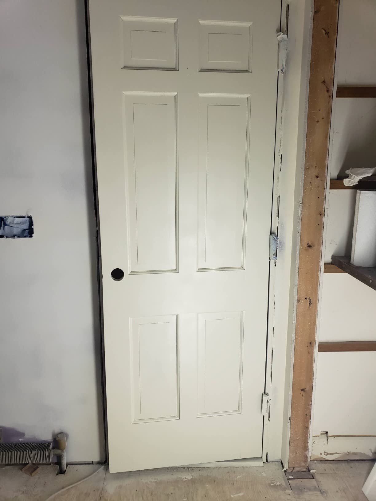 HomeRight Super Finish Max HVLP Paint and Stain Sprayer, 3 Brass Tips | Three brass tips and three spray patterns handle stains, sealers and latex paint on furniture, cabinets and trim. customer photo 1