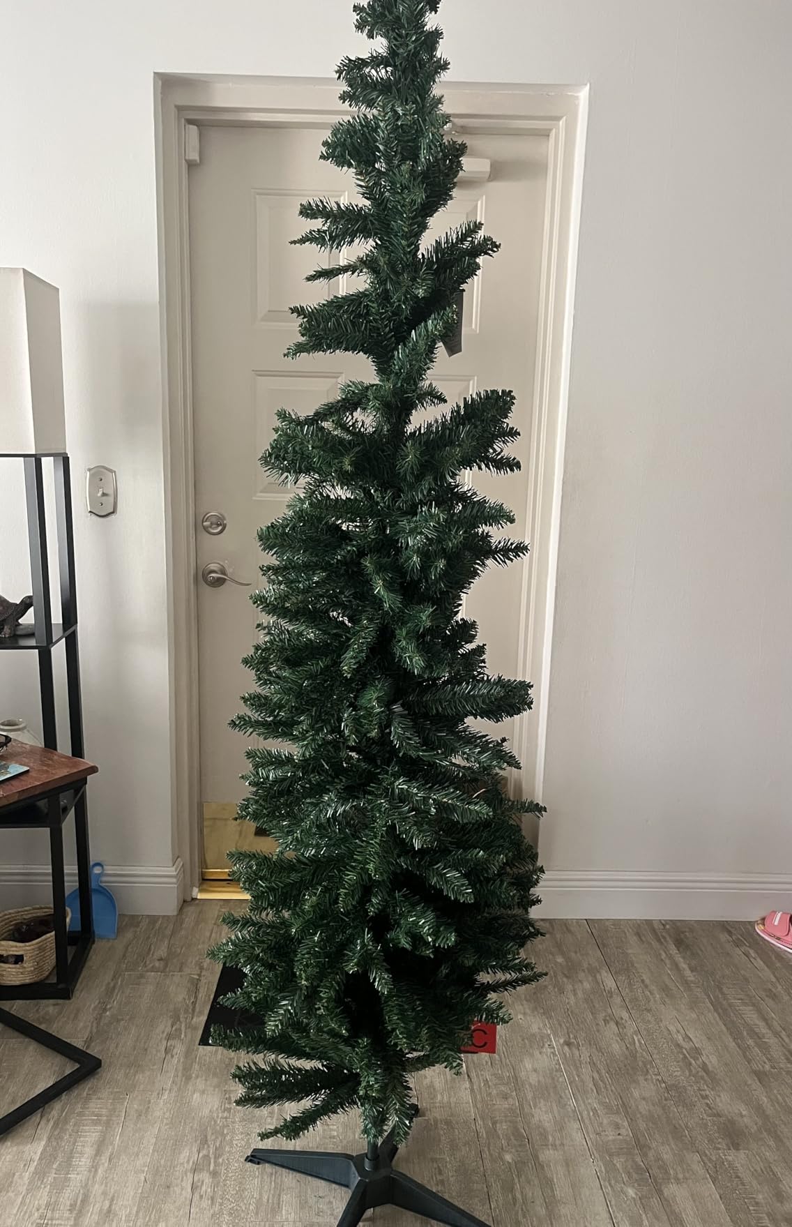Goplus 6FT Pencil Christmas Tree, Artificial Slim Christmas Tree, 400 Branch Tips, Premium PVC Needles, with Sturdy Metal Stand, Unlit Xmas Tree for Home Office Shops Hotels customer photo 2