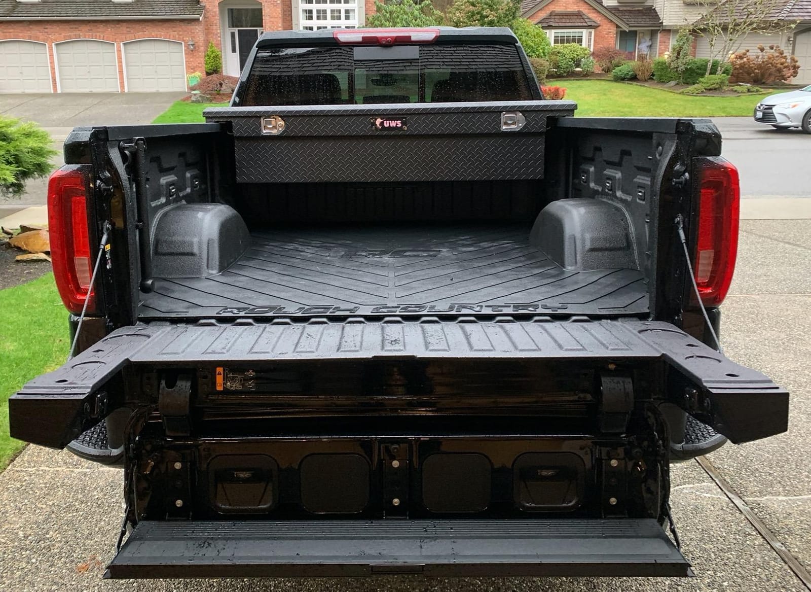 UWS EC10473 69-Inch Matte Black Heavy-Wall Aluminum Truck Tool Box with Low Profile, RigidCore Lid customer photo 1