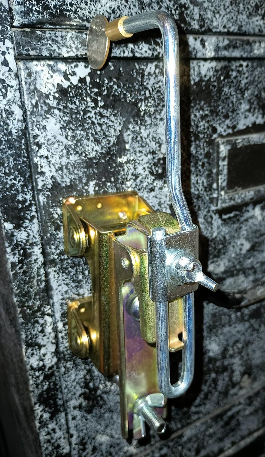 Strong Hand Tools, Grasshopper Magnetic Welding Finger, Brass Tip, Spring Loaded Arm, Adjustable Length, Anti-Tipping Bolt, Magnetic Pull Force: 35 lbs, AGH230 customer photo 2