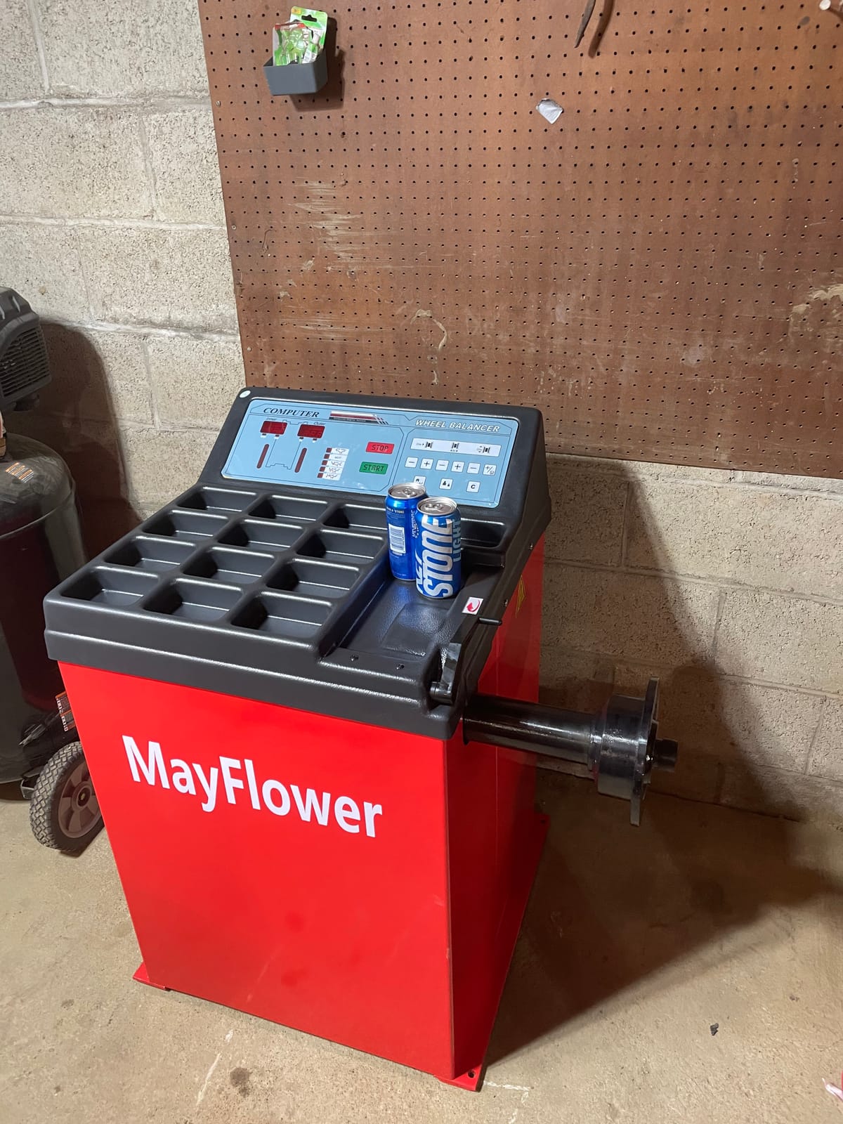Mayflower - 1.5 HP Tire Changer Wheel Changers Balancer Machine Combo 980 800 Red Edition / 1 Year Full Warranty customer photo 1
