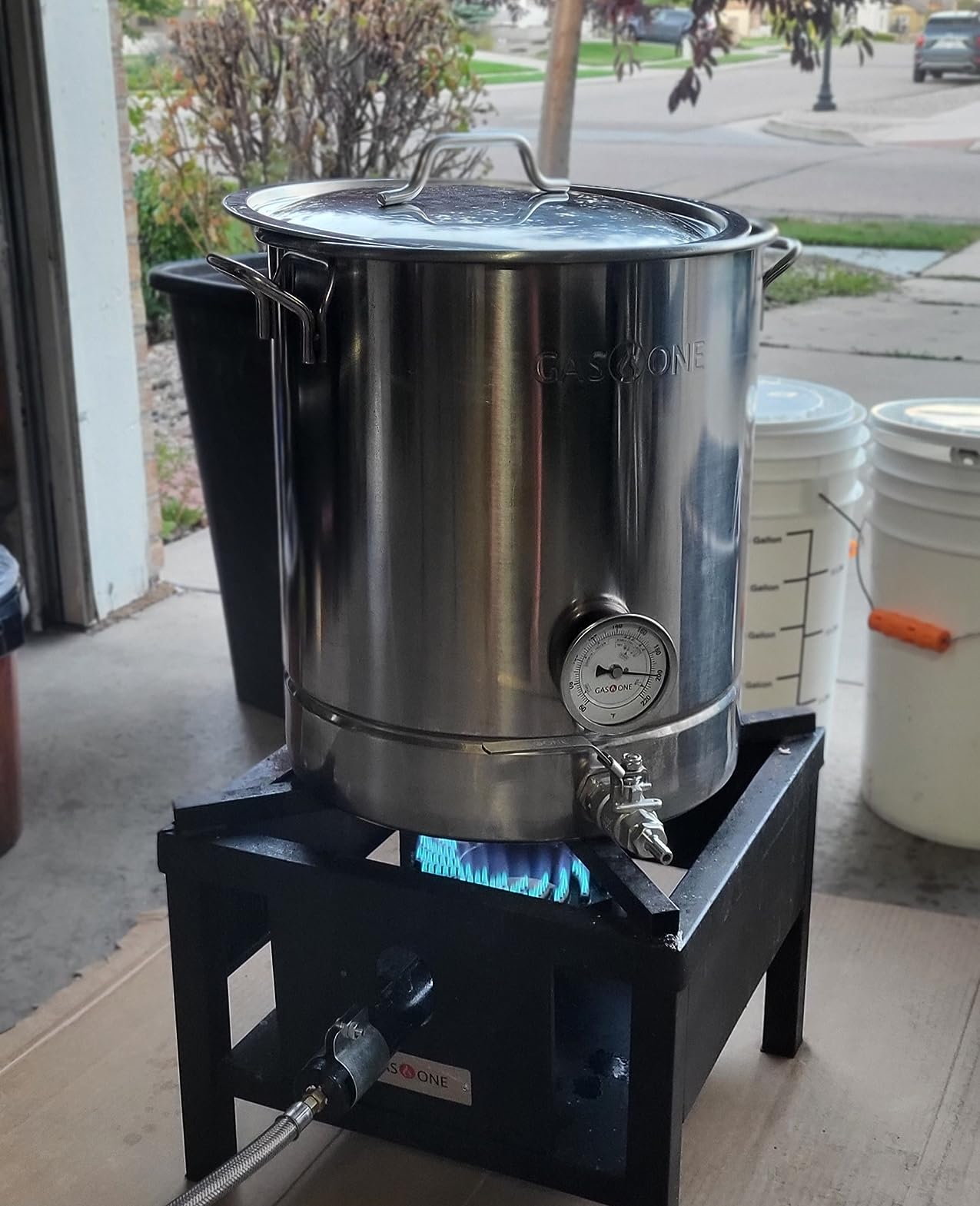 GasOne 16 Gallon Stainless Steel Home Brew Kettle Pot Pre Drilled 4 PC Set 64 Quart Tri Ply Bottom for Beer Brewing Includes Stainless Steel Lid Ball Valve, Thermometer, Spigot - Home Brewing Supplies customer photo 2
