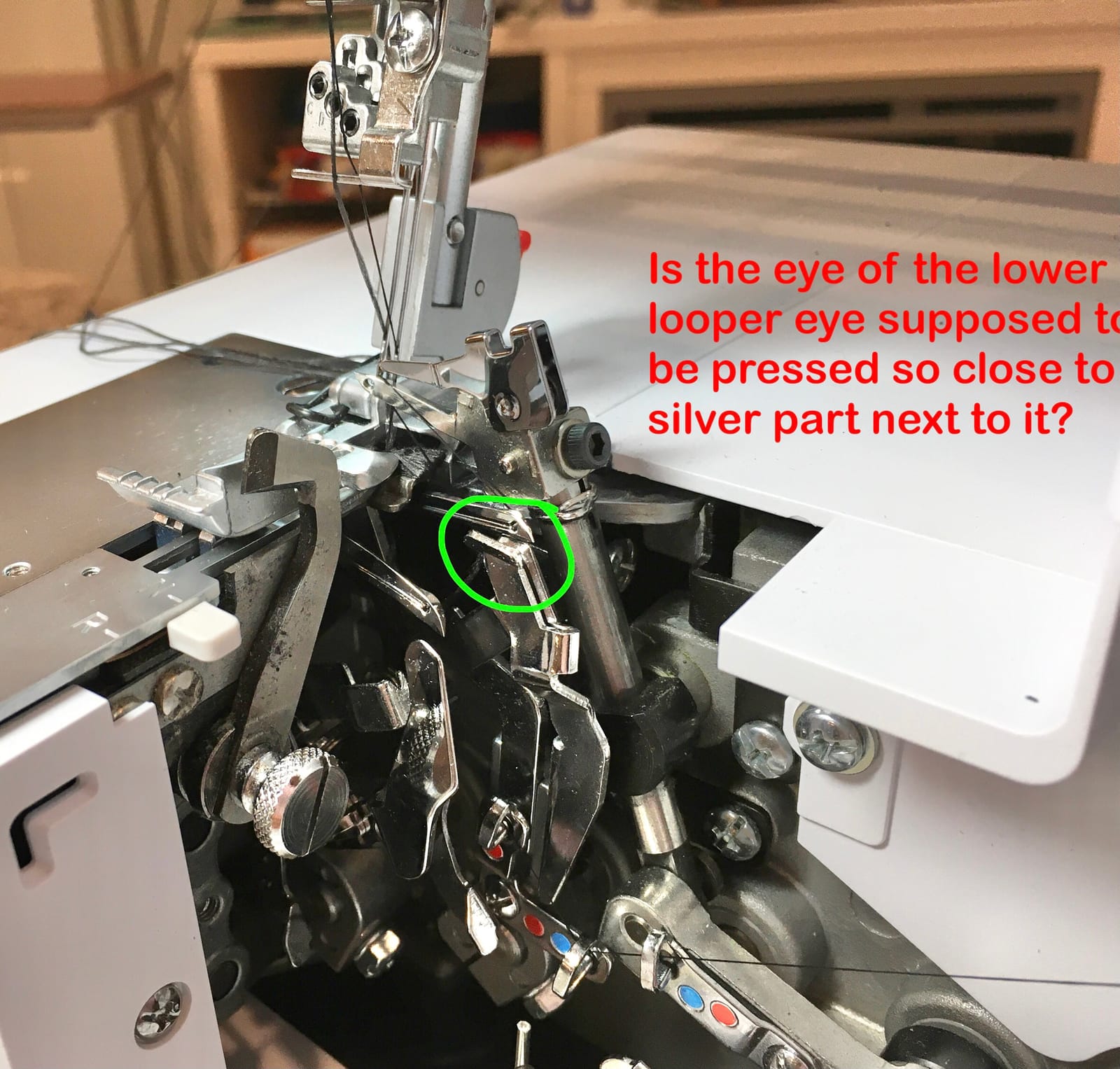 Bernette B48 Funlock Serger Coverstitch Overlock Machine customer photo 2