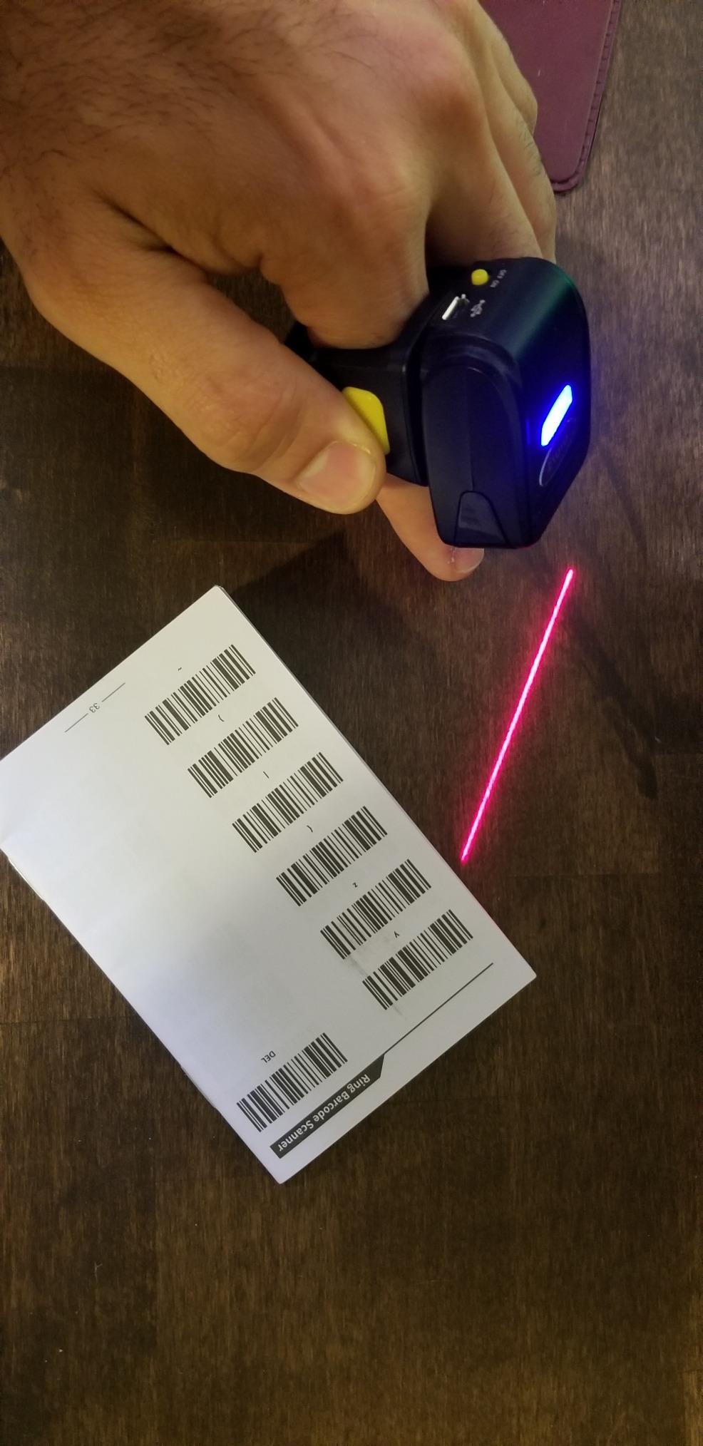 Eyoyo Portable Mini 1D UPC Wireless Wearable Ring Finger Barcode Scanner, Bluetooth & 2.4G Wireless & USB Wired Connection, ISBN Inventory Bar Code Reader customer photo 1