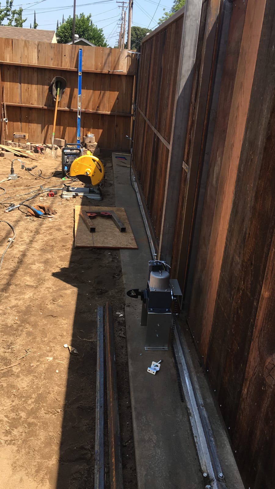 Miller 907757 Multimatic® 220 AC/DC Multiprocess Welder, 120V/240V customer photo 2