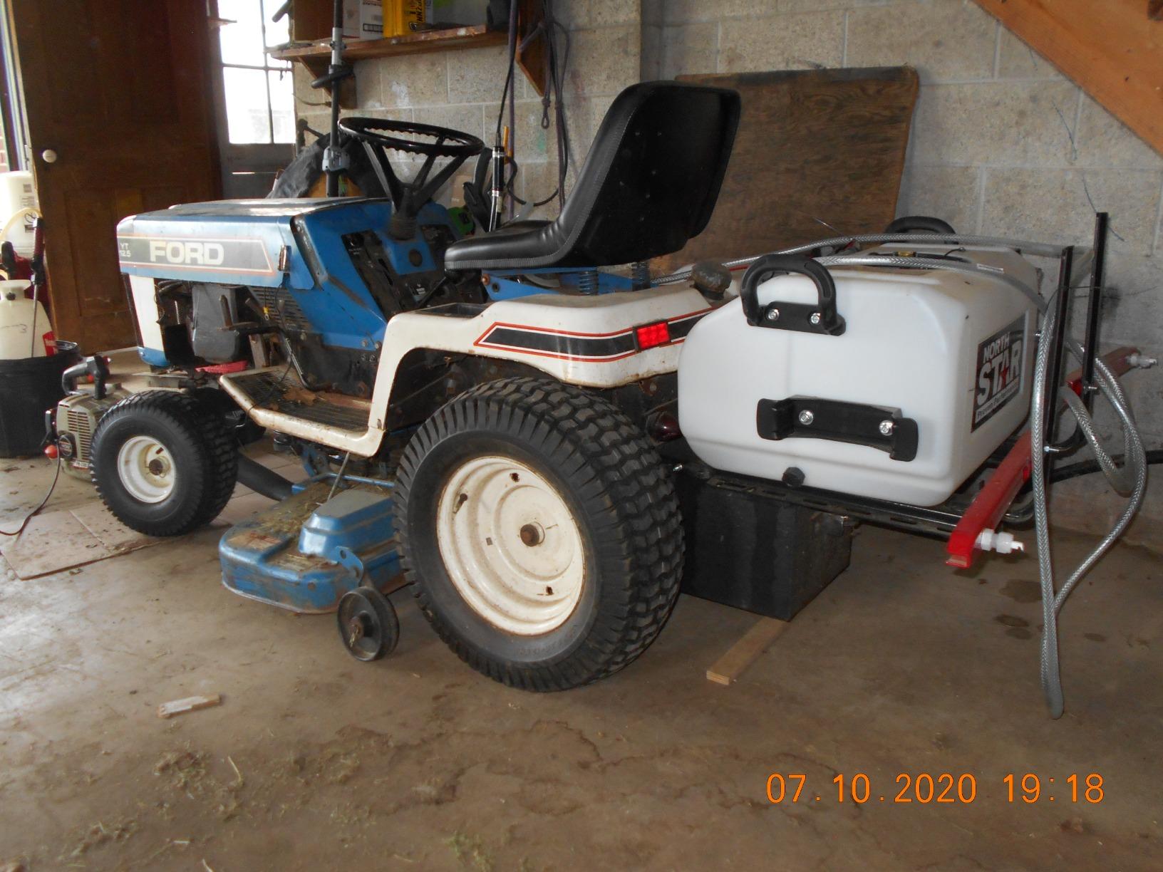 NorthStar 12V Sprayer Pump, 16-Gallon, 2.2 GPM, 12V, 70 PSI, 2-Nozzle Boom | NSQ on-demand pump, 6.7ft. spray pattern customer photo 1
