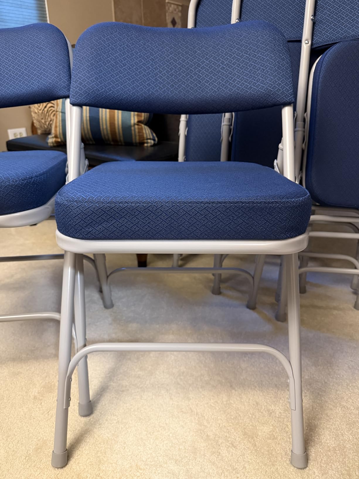 Flash Furniture Hercules Series Metal Folding Chairs with Cushioned Seat, Fabric Upholstered Event Chairs with 300-lb. Static Weight Capacity, Set of 4, Gray customer photo 2
