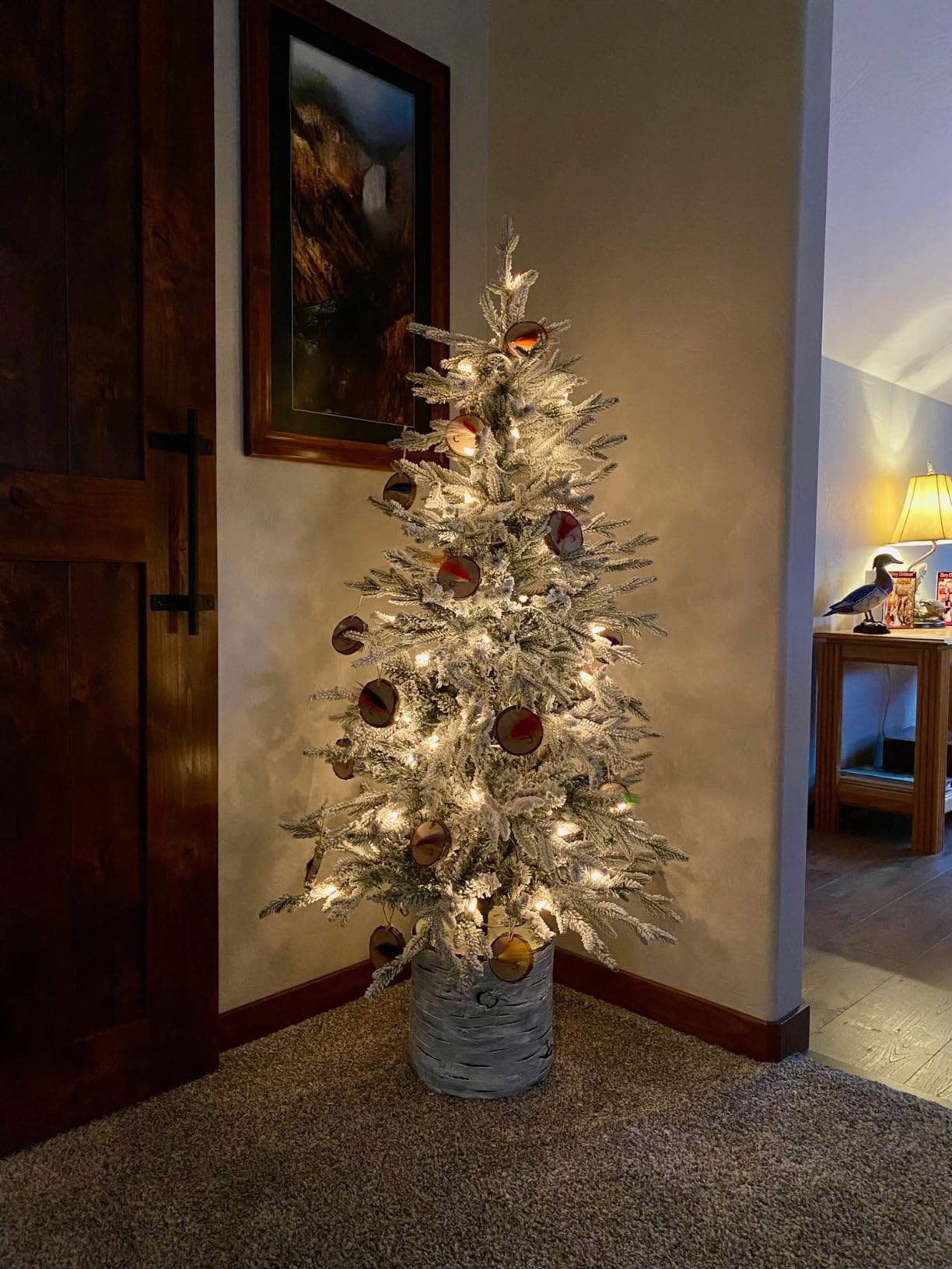 Puleo International 4.5ft Pre-Lit Potted Flocked Arctic Fir Christmas Tree with 70 Clear Lights, 419 Realistic Dense Snow Flocked Branch Tips, Easy Setup Artificial Trees with Sturdy Stand customer photo 1