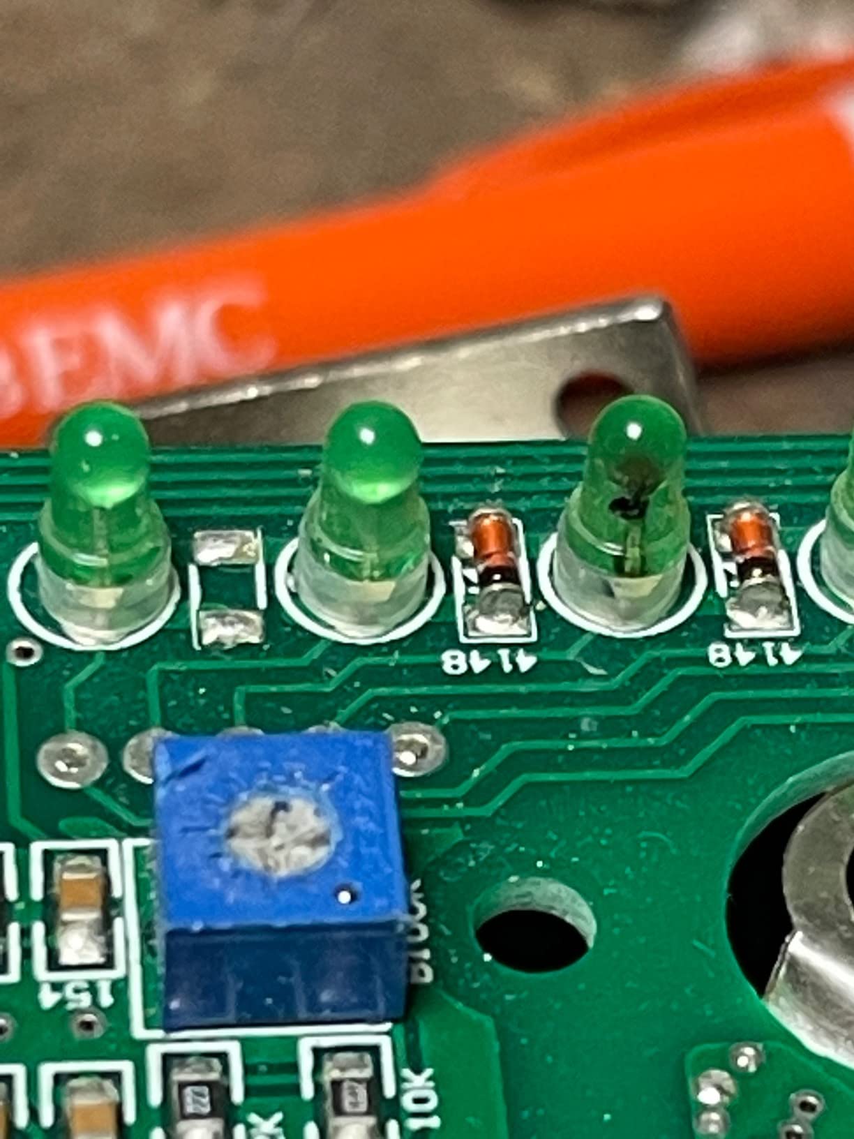 YIHUA 862BD+ SMD ESD Safe 2 in 1 Soldering Iron Hot Air Rework Station °F /°C with Multiple Functions customer photo 2