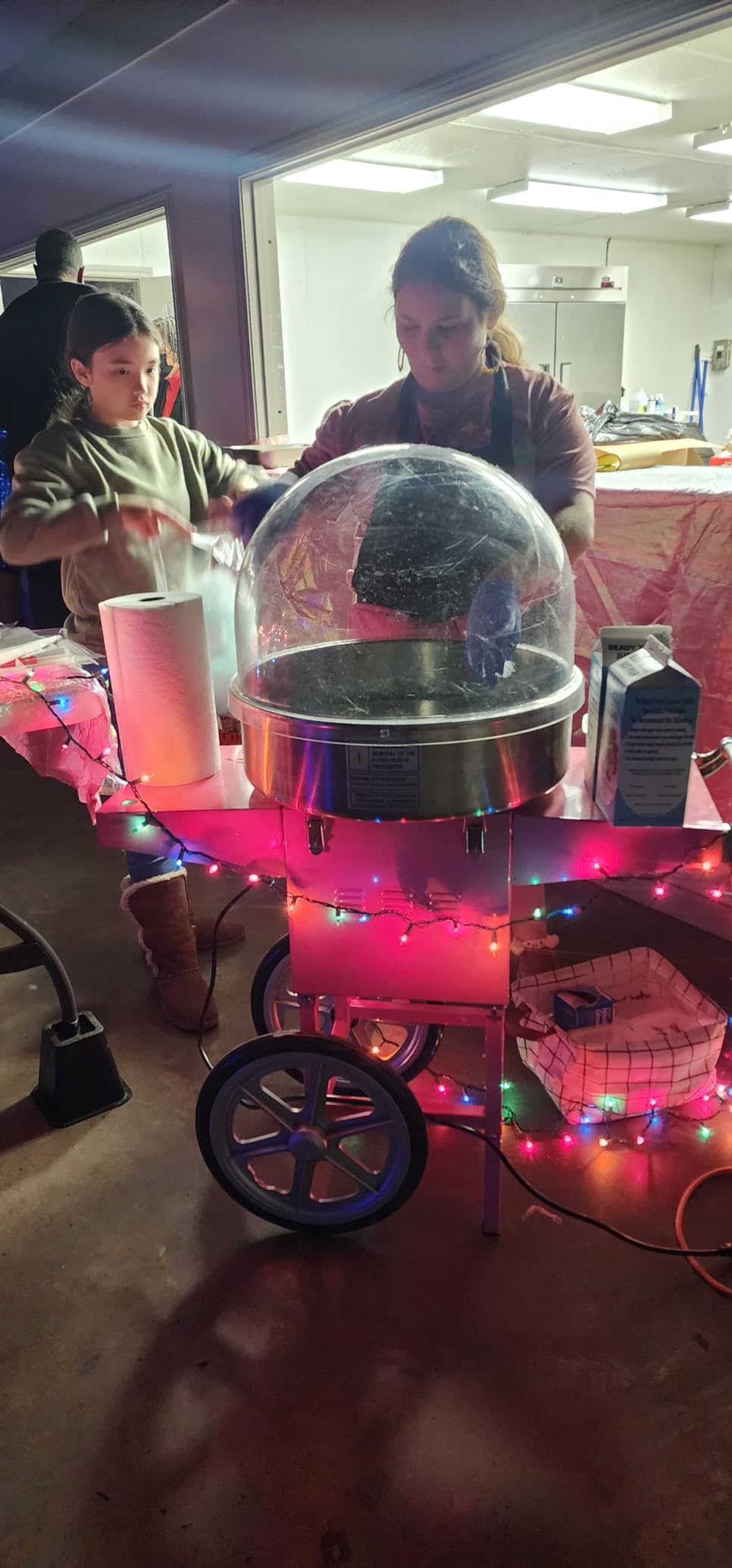 VIVO Pink 1030W Mobile Electric Cotton Candy Machine Cart, CANDY-KIT-2 | Rolling Candy Floss Maker, 20 in Stainless Steel Bowl, Bubble Shield Cover customer photo 1